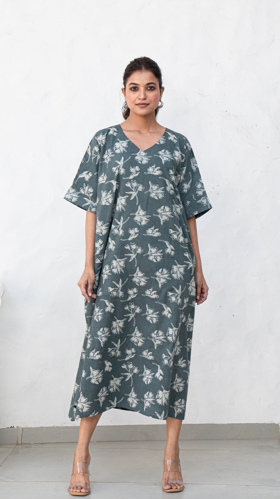 Mehaa Floral Print Cotton Kaftan - Grey