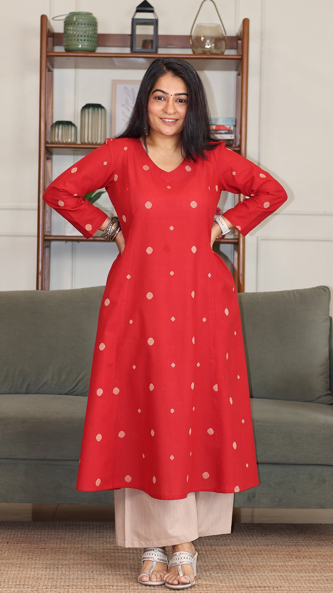 Saanj Handwoven Cotton Kurta - Red