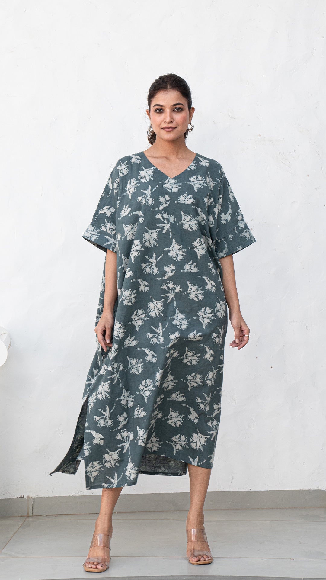 Mehaa Floral Print Cotton Kaftan - Grey