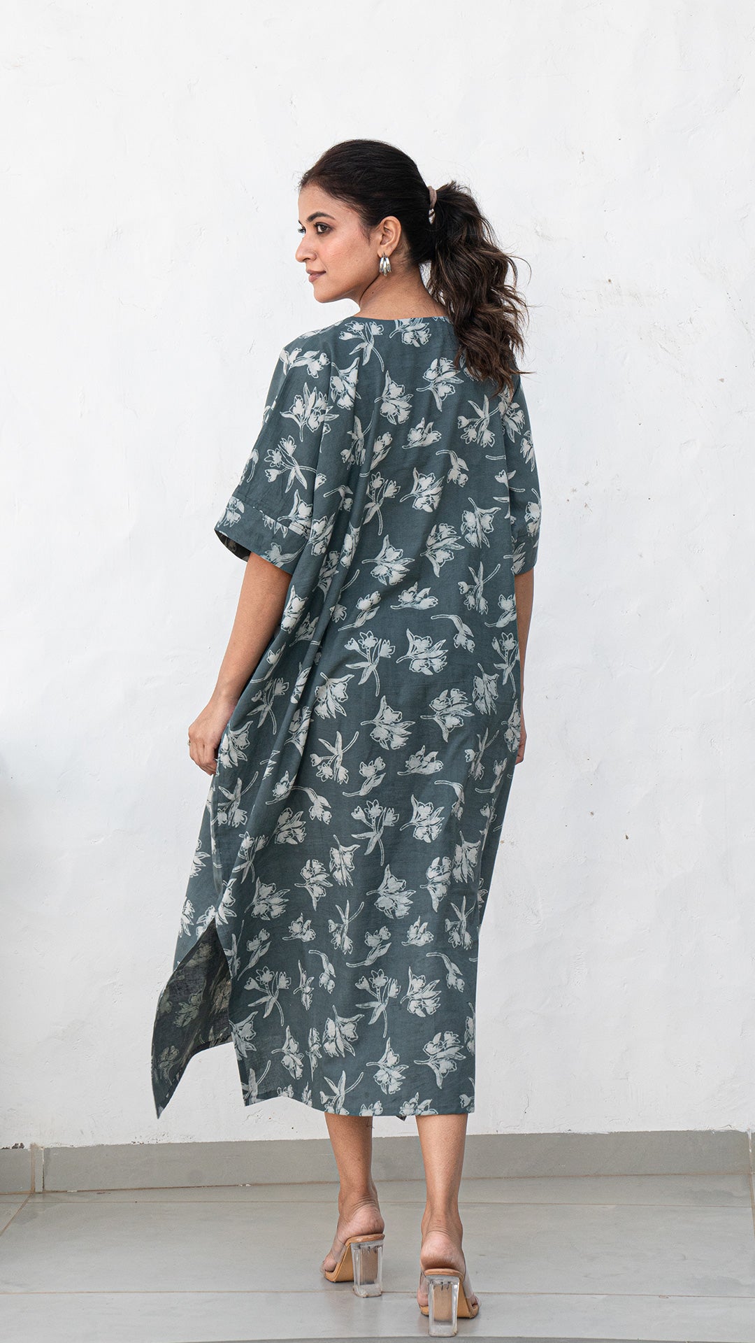 Mehaa Floral Print Cotton Kaftan - Grey