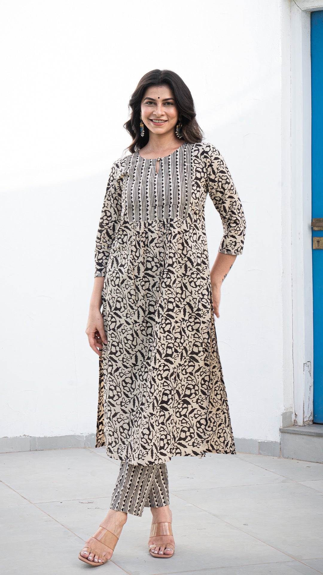 Aakrita Floral Jaal Hand Block Pleated Cotton Kurta - Black