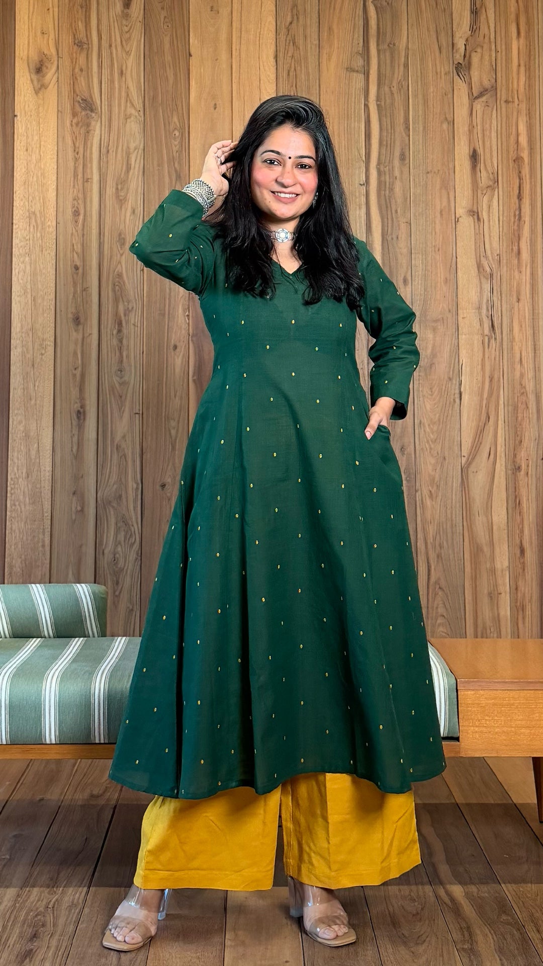 Anayata Handwoven Cotton Kurta- Dark Green