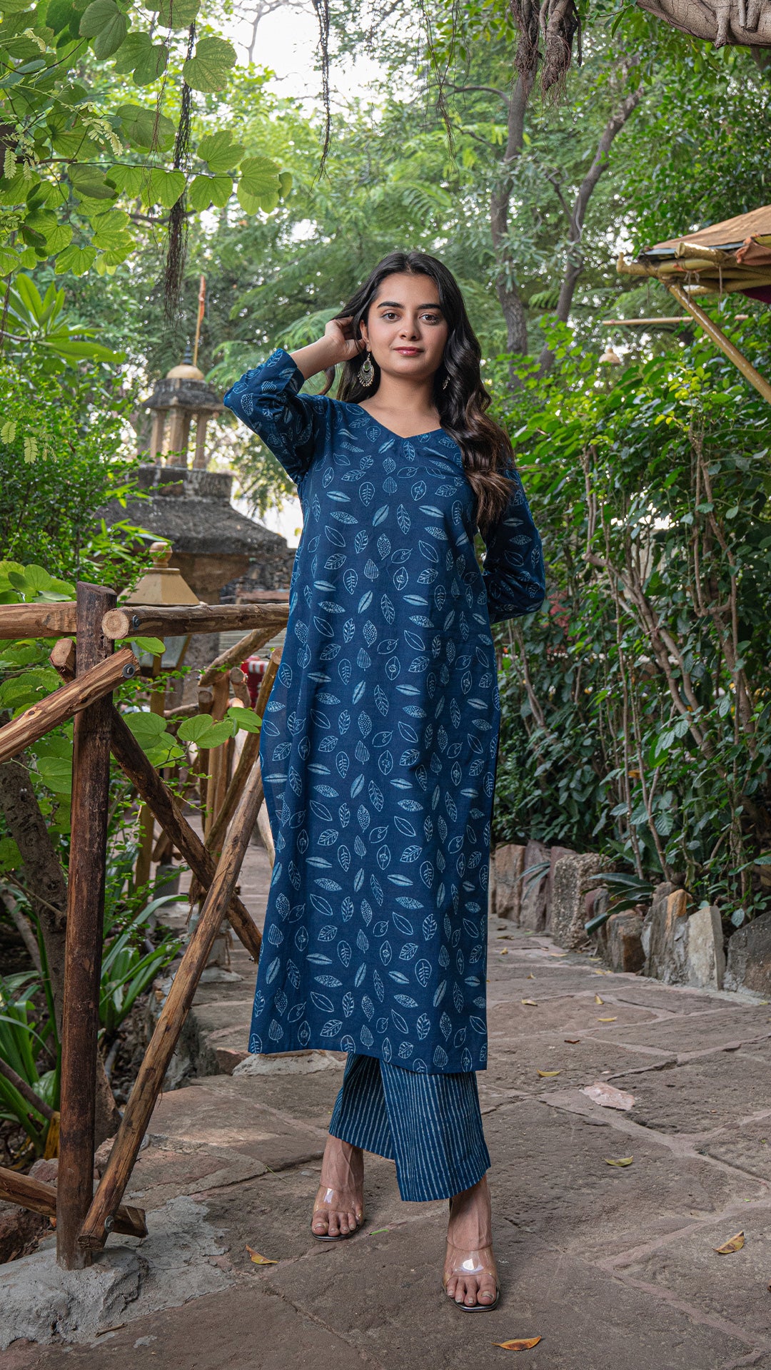 Amruta Dabu Cotton Kurta - Indigo