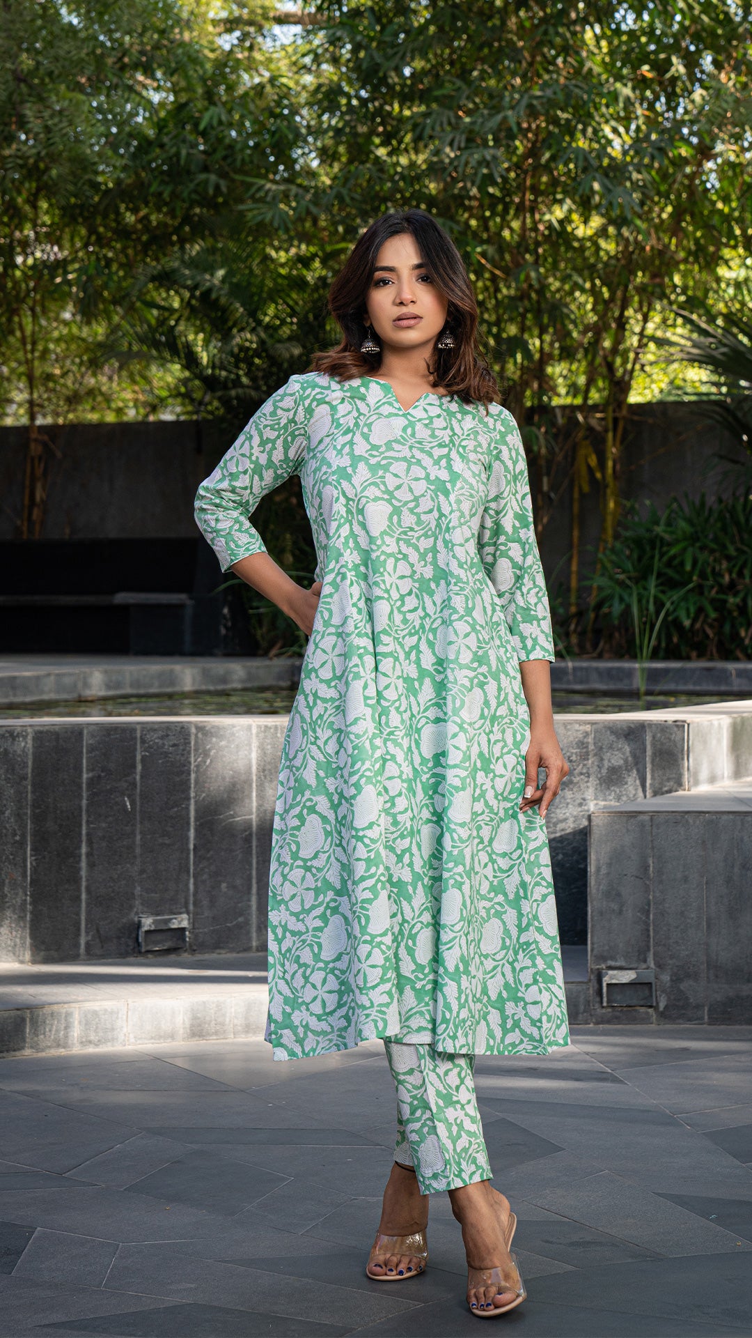 Farah Sanganeri Floral Jaal Kali Cotton Kurta - Pastel Green