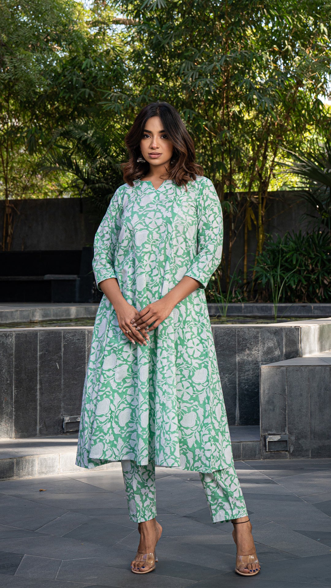 Farah Sanganeri Floral Jaal Kali Cotton Kurta - Pastel Green