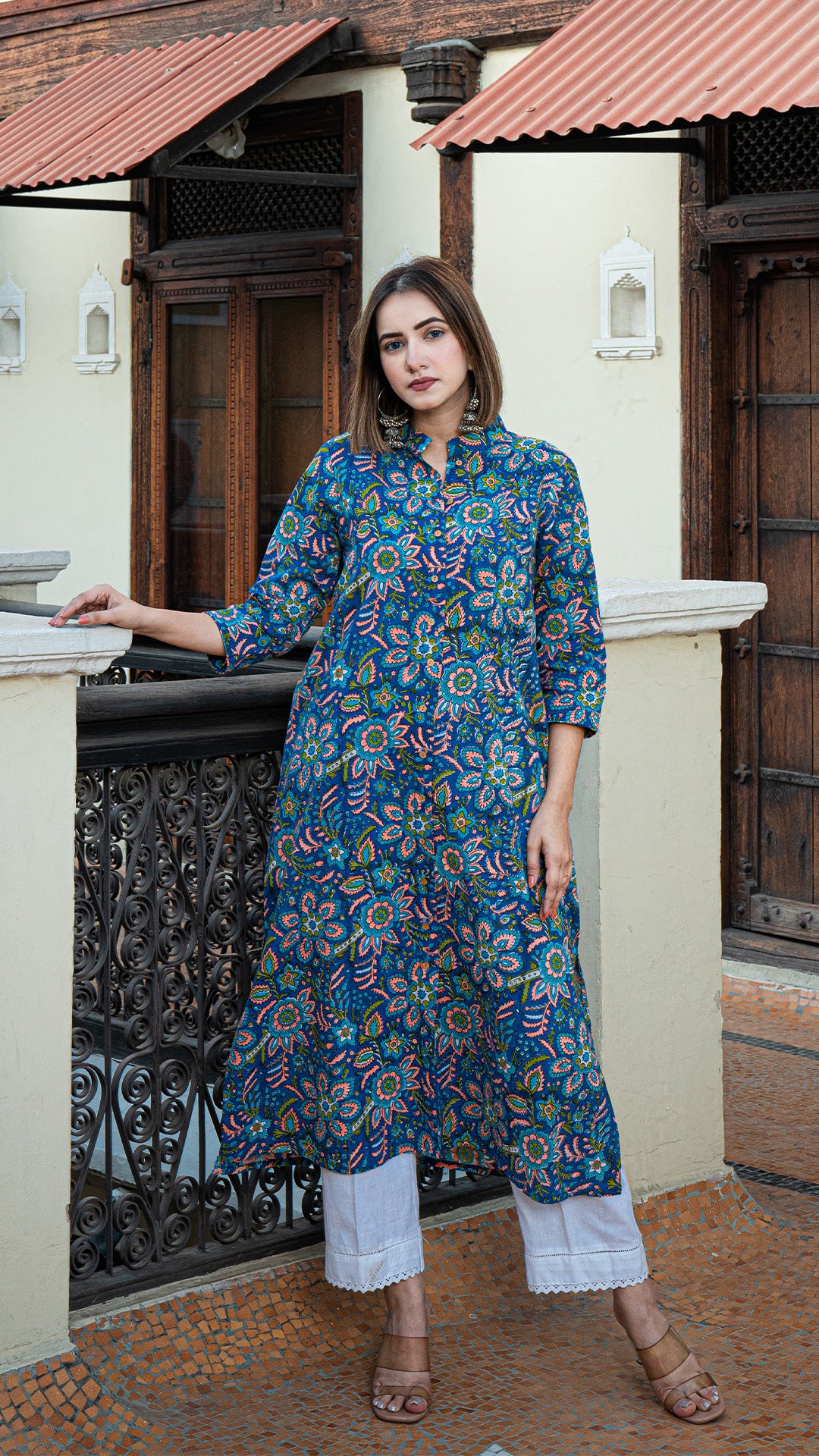 Maisha Sanganeri Floral Jaal Kali Cotton Kurta - Blue