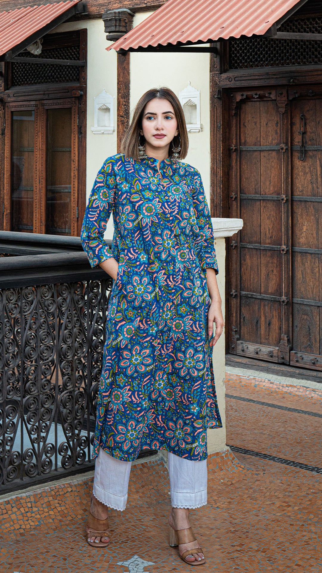 Maisha Sanganeri Floral Jaal Kali Cotton Kurta - Blue