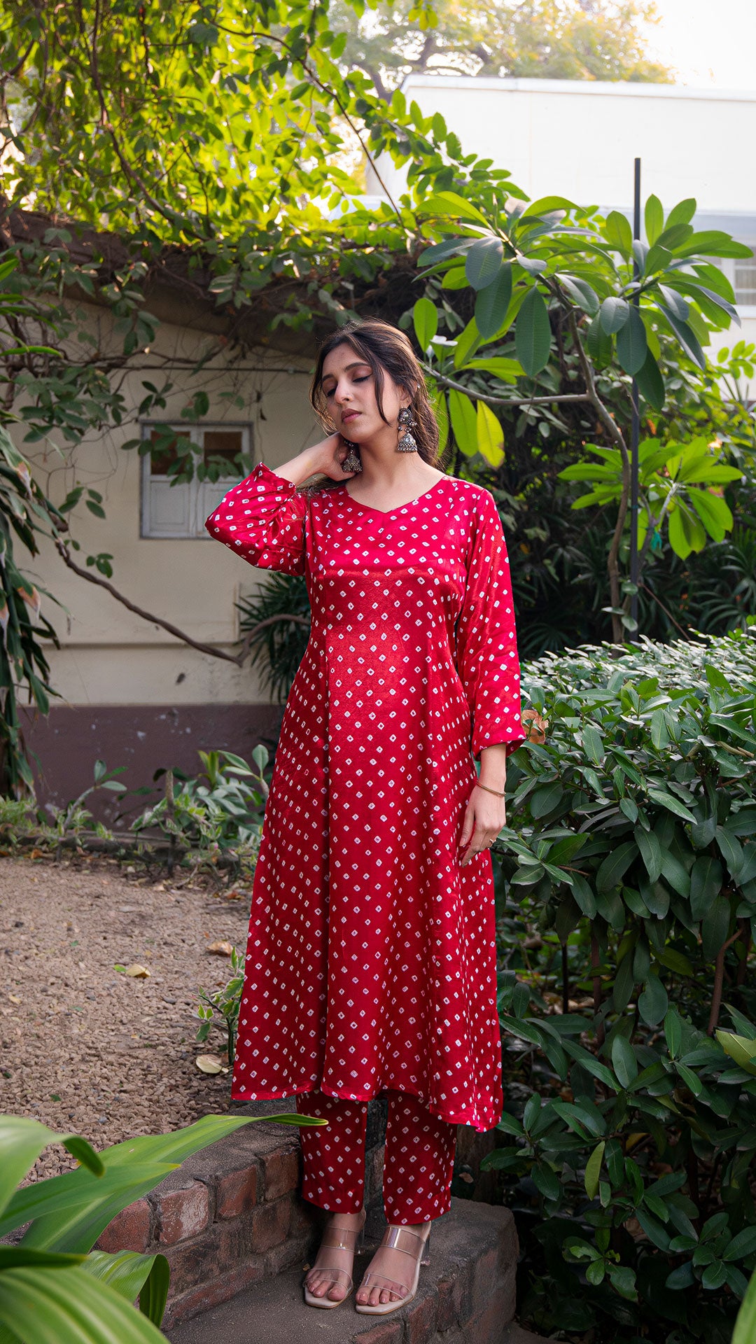 Bandhani Kali Kurta Set In Silk - Red