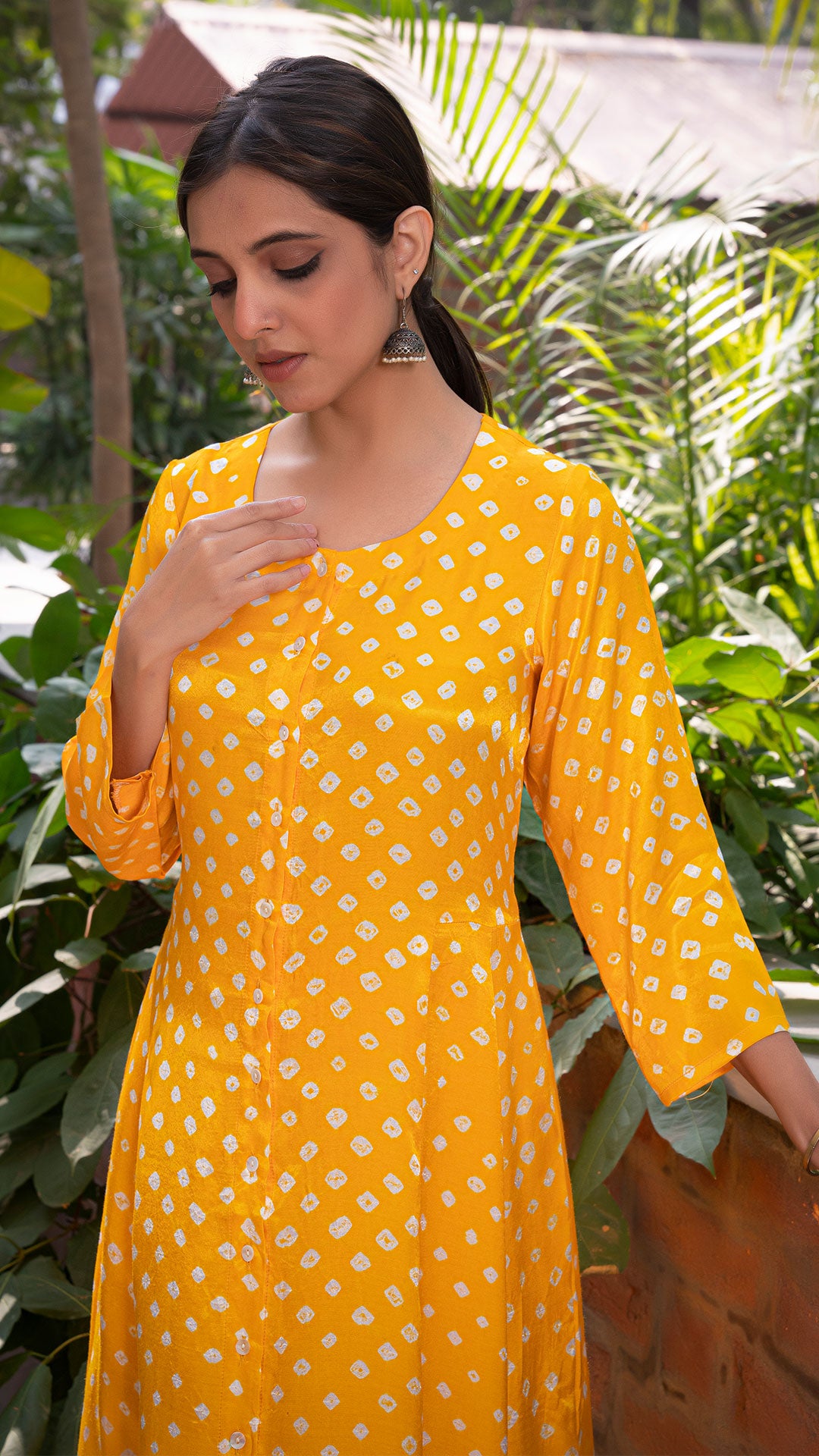 Bandhani Kurta Set In Silk - Yellow