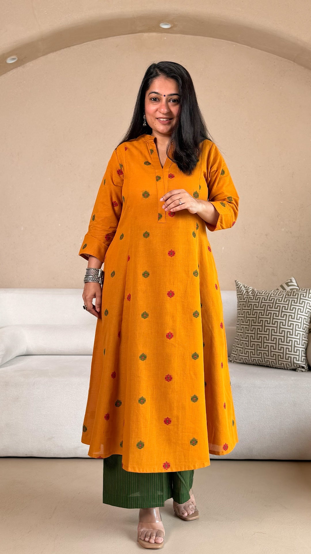 Hrida Handwoven Cotton Kurta- Yellow/Green