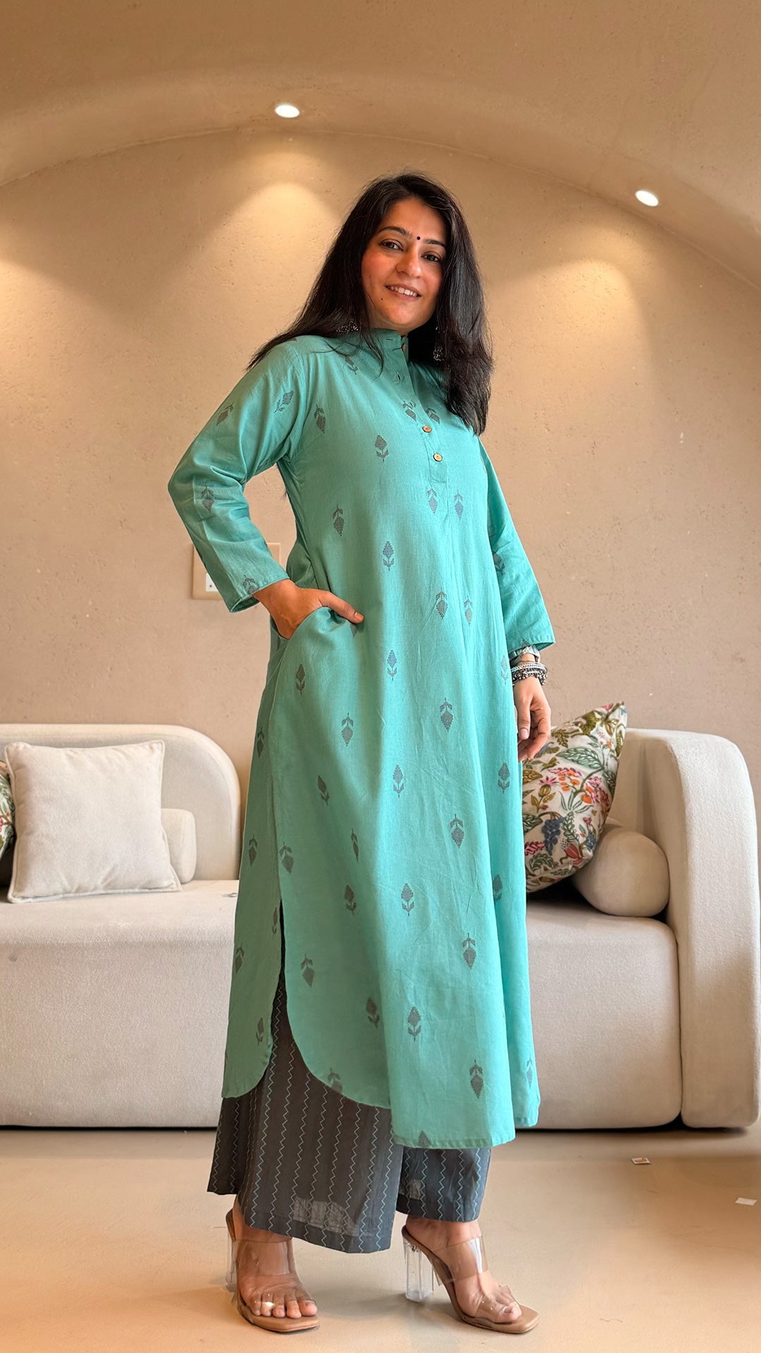 Mehaa Hand Woven Cotton Kurta - Turquoise