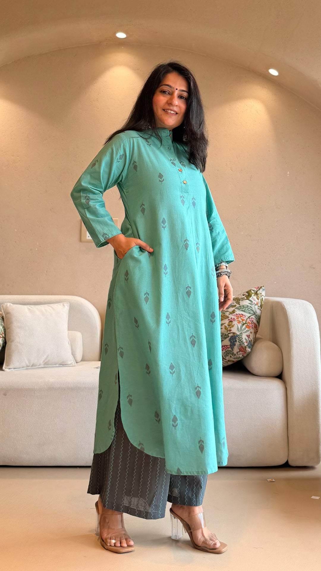 Mehaa Hand Woven Cotton Kurta - Turquoise