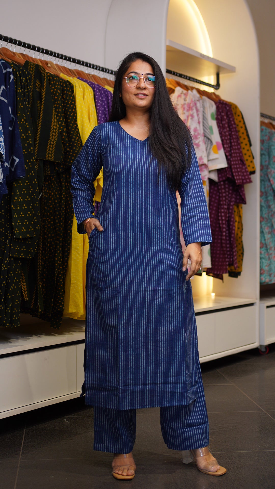 Amruta Dabu Cotton Kurta - Indigo