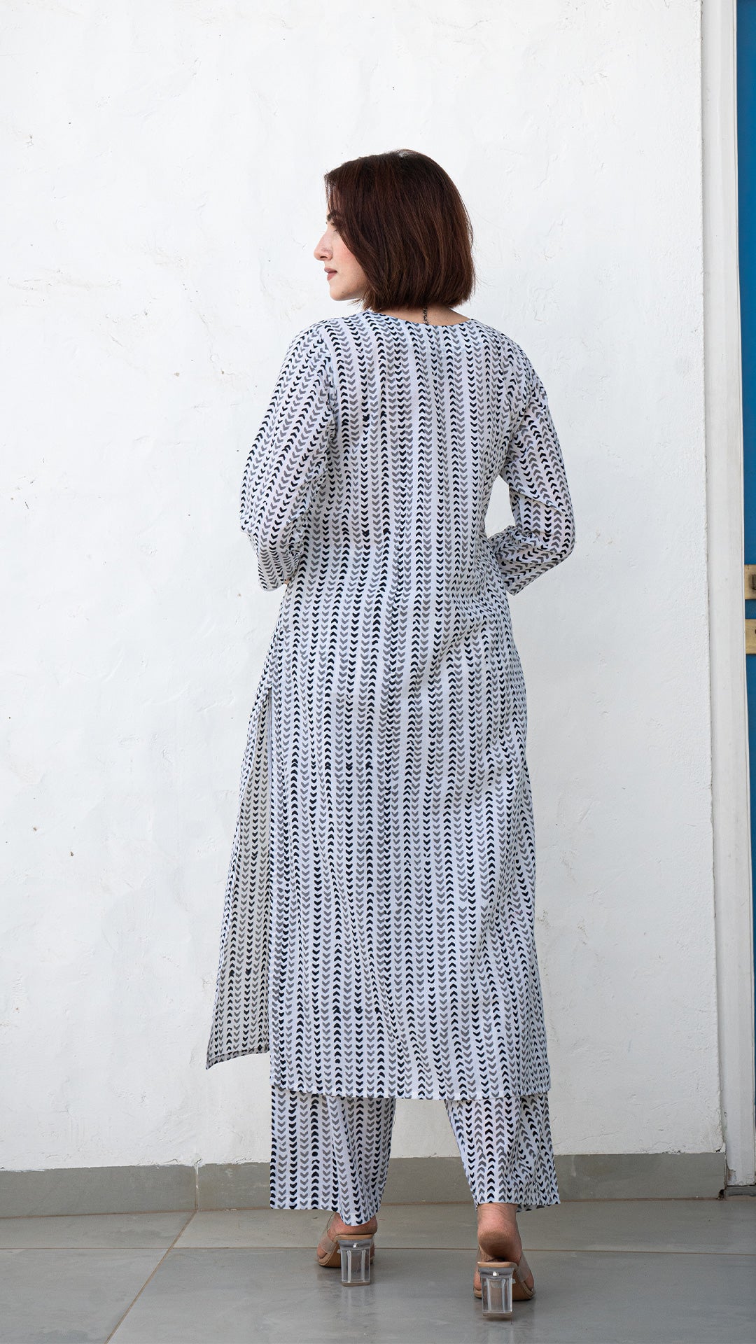 Wamiqa Hand Block Cotton Kurta - White