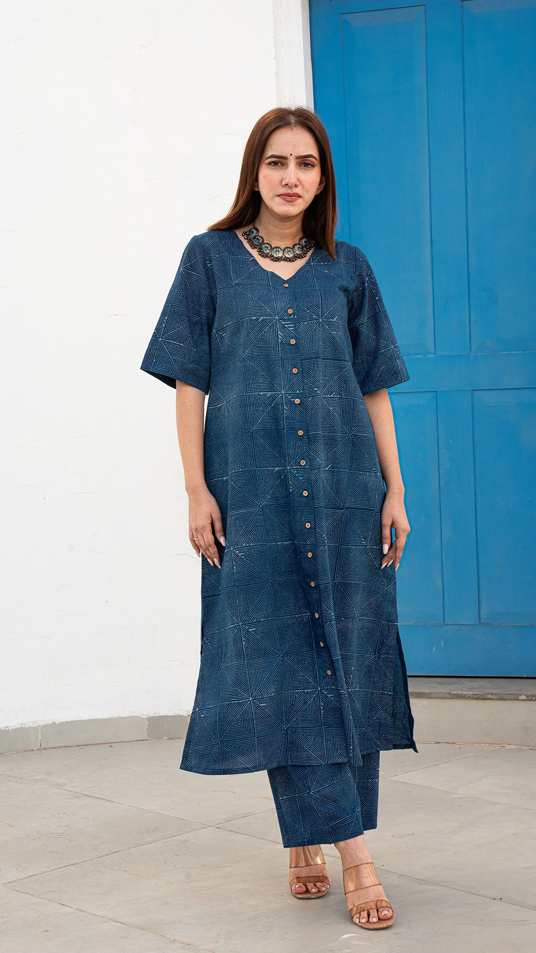 Maahi Dabu Zig Zag Block Print Kurta In Indigo