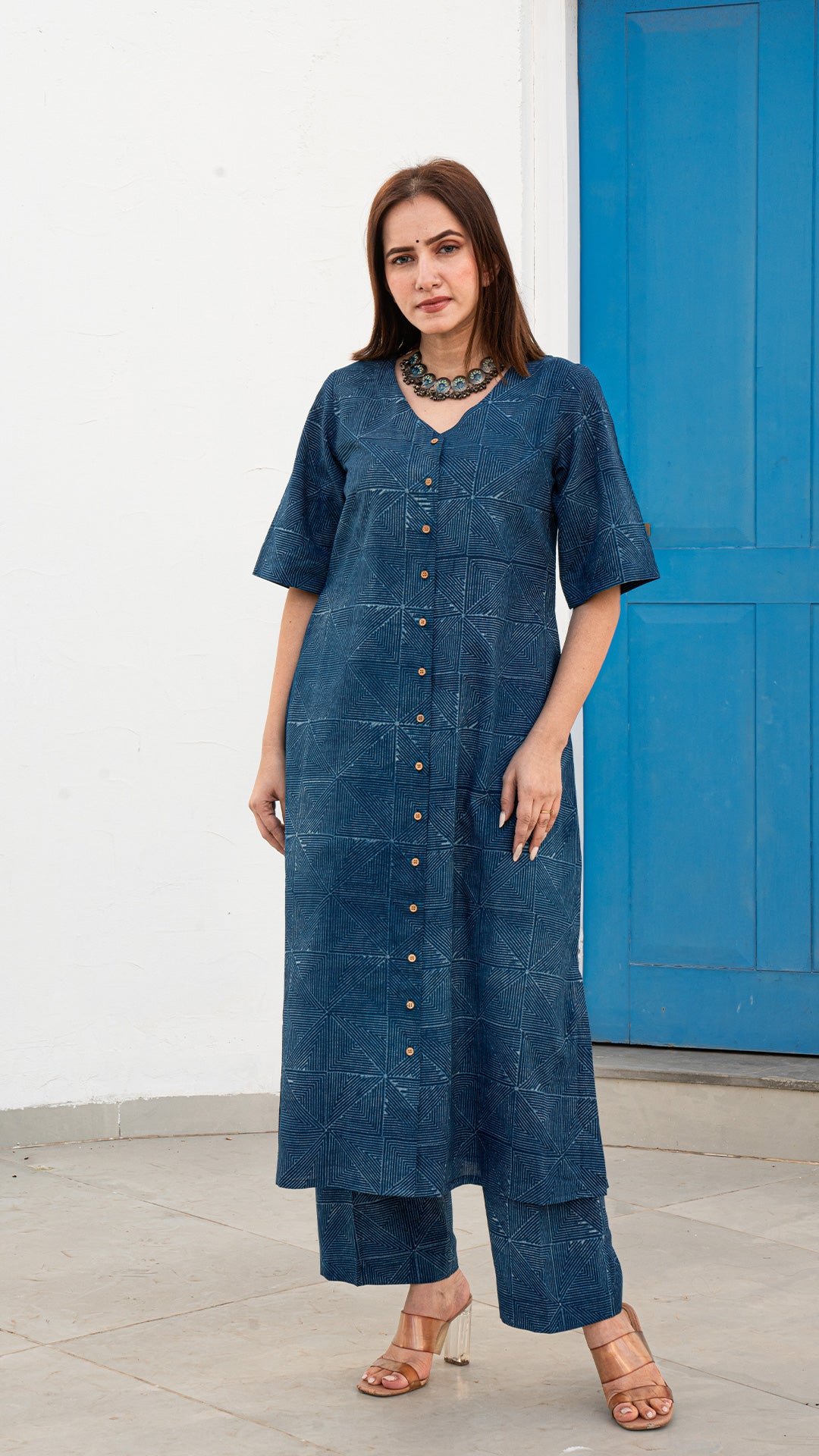 Maahi Dabu Zig Zag Block Print Kurta In Indigo