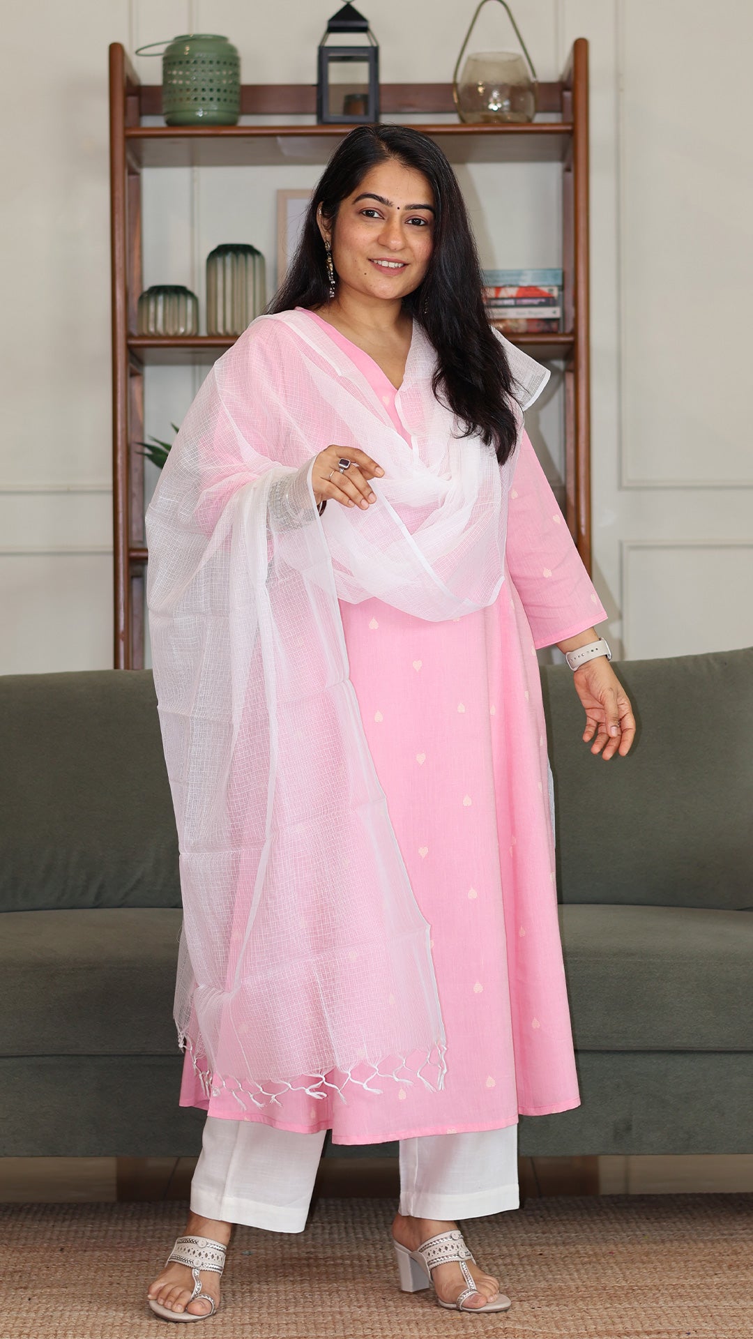 Hearts Motif Handwoven Cotton Kurta - Pink