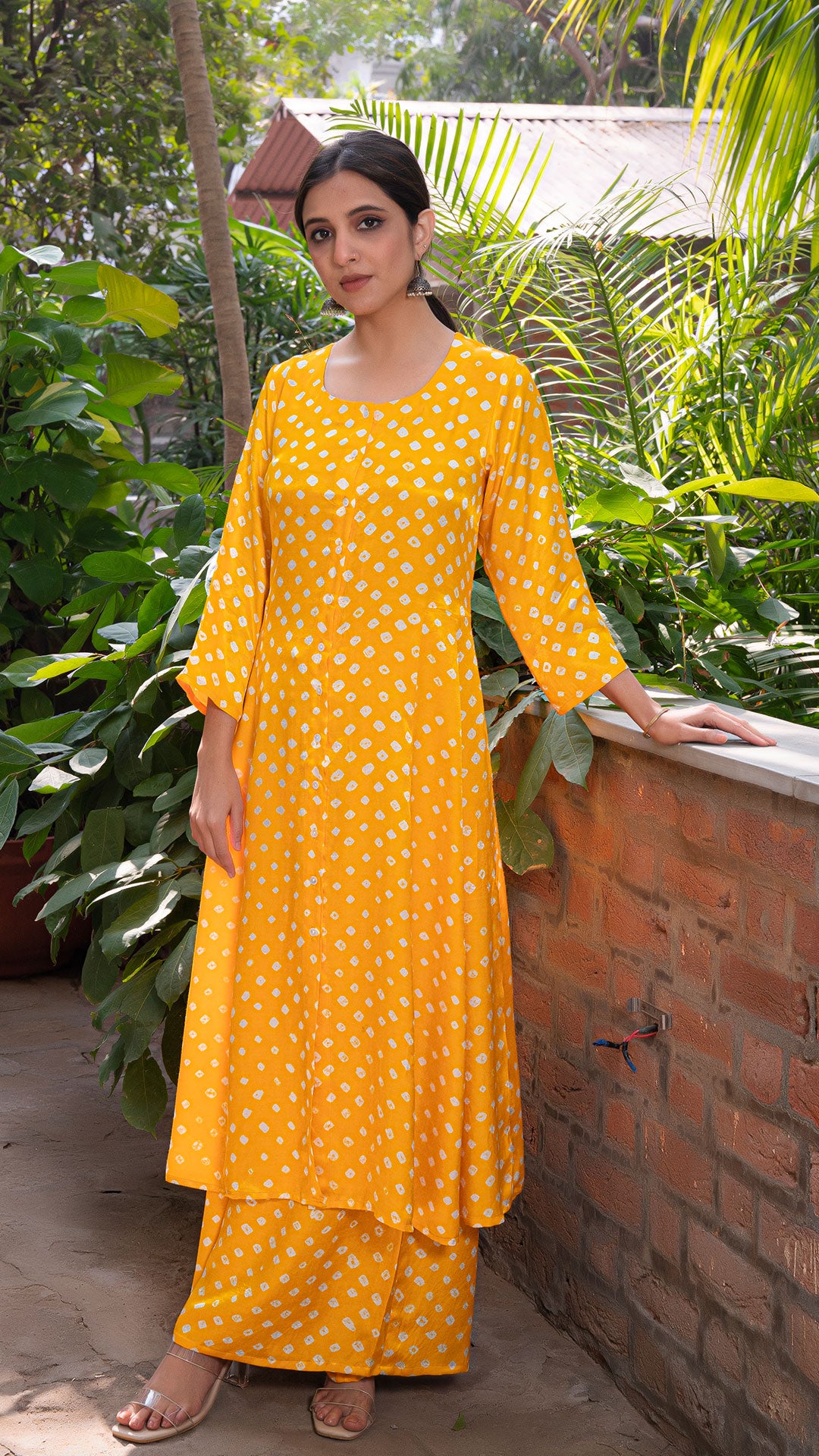 Bandhani Kurta Set In Silk - Yellow
