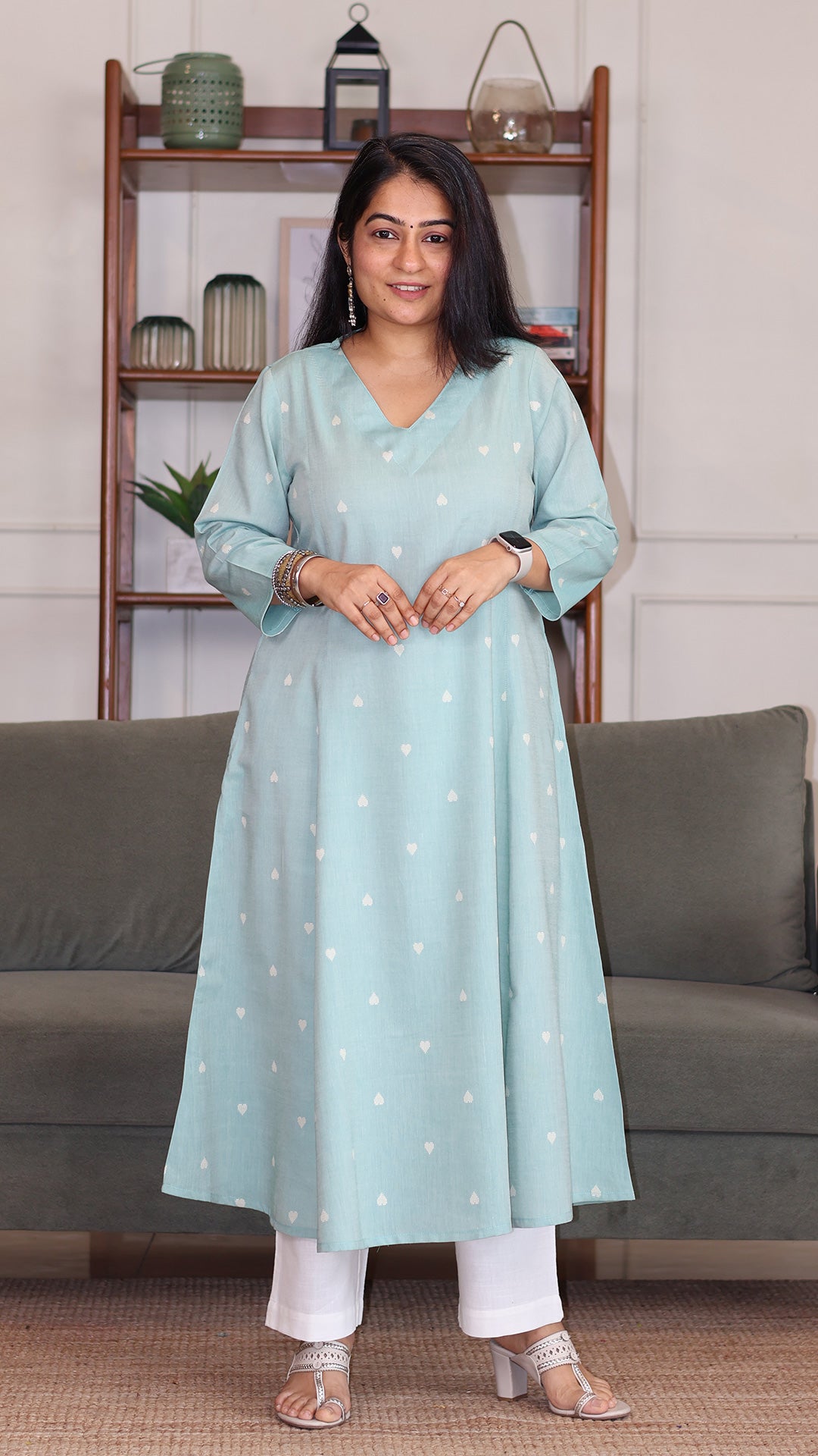 Hearts Motif Handwoven Cotton Kurta - Turquoise