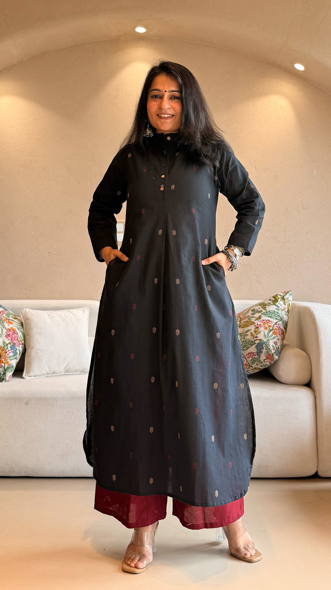 Aashvi Hand Woven Cotton Kurta - Black