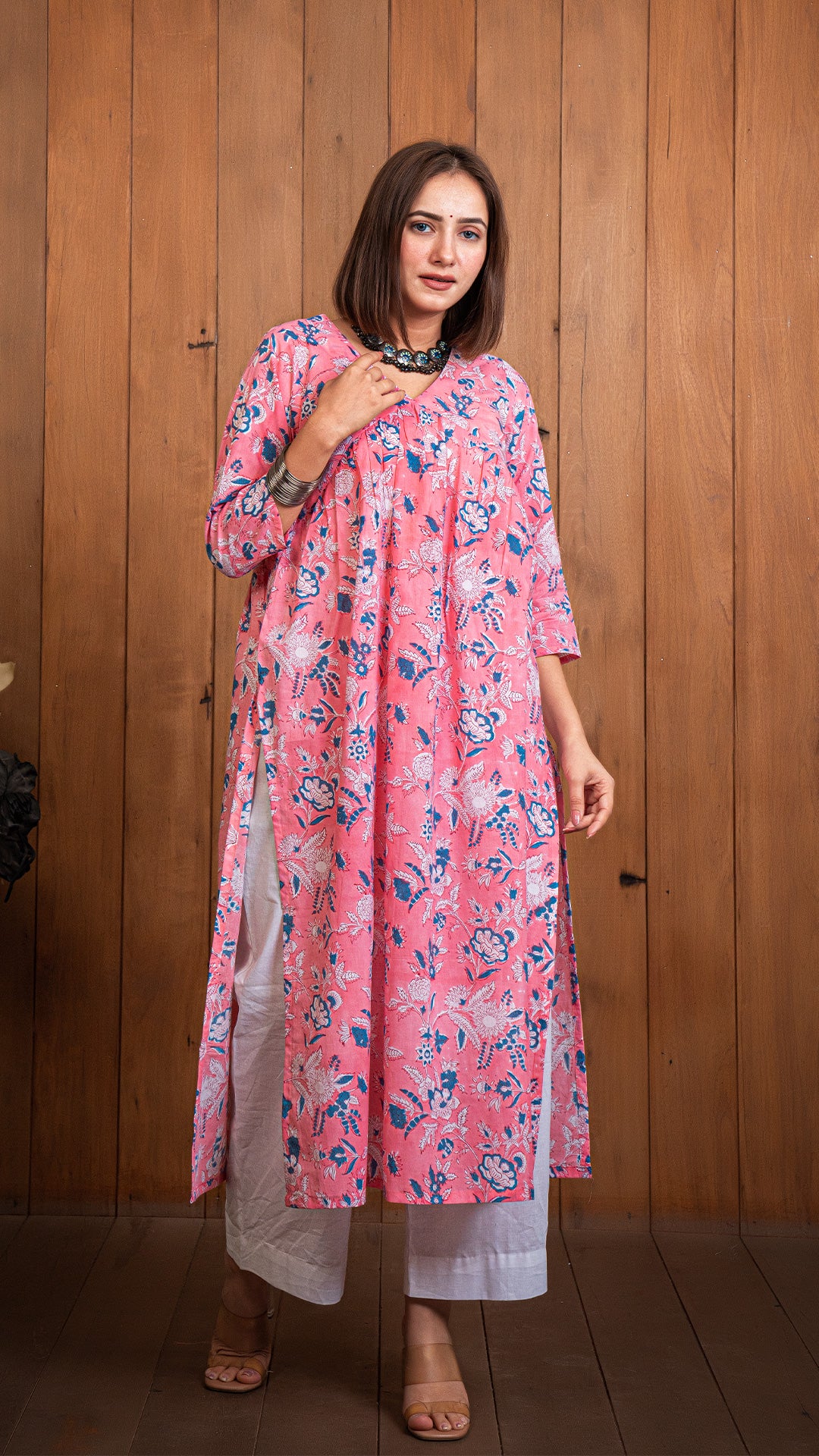 Pink Floral Jaal Sanganeri Cotton Kurta