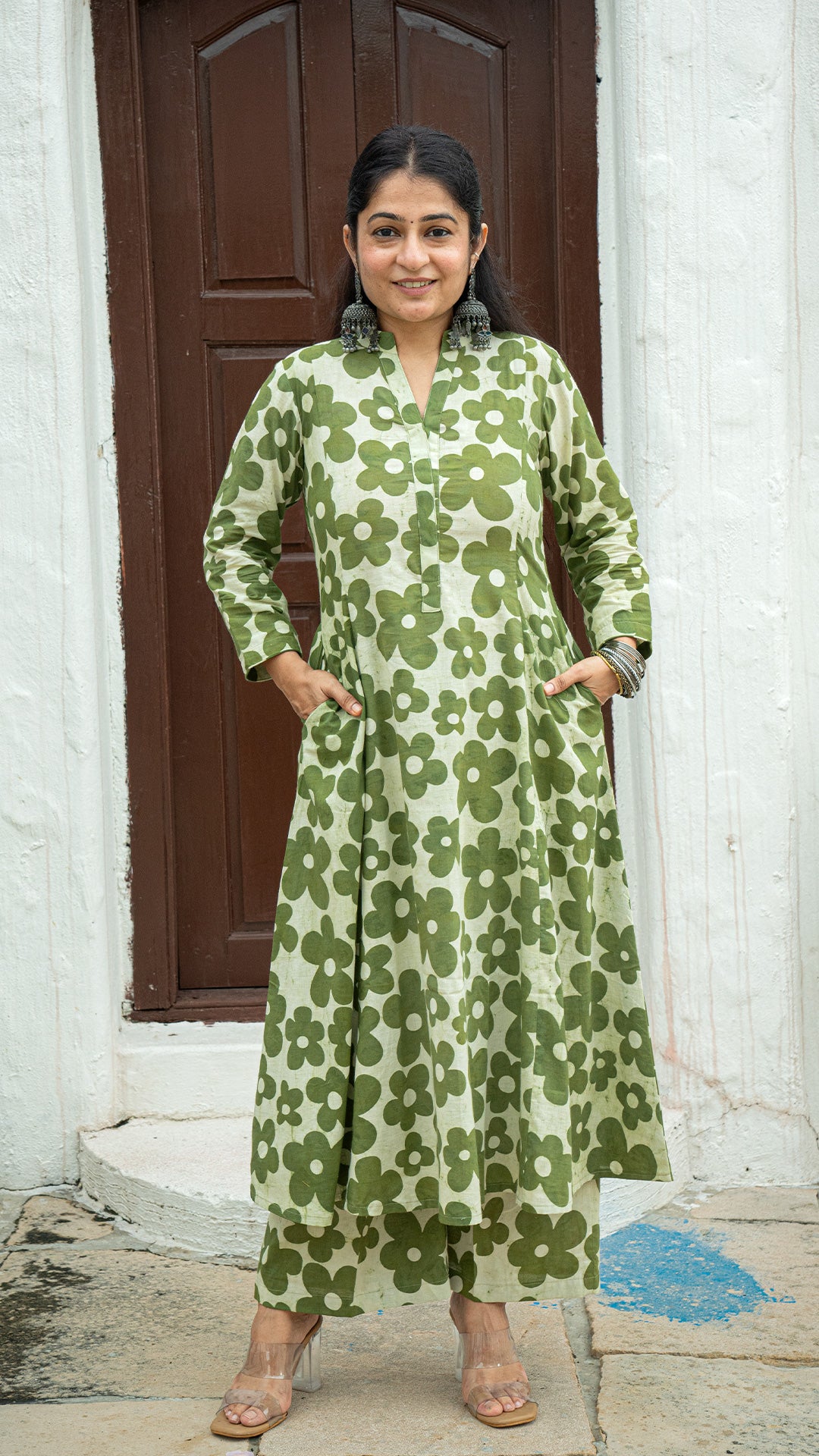 Aayal - Green Floral Kali Kurta In Cotton