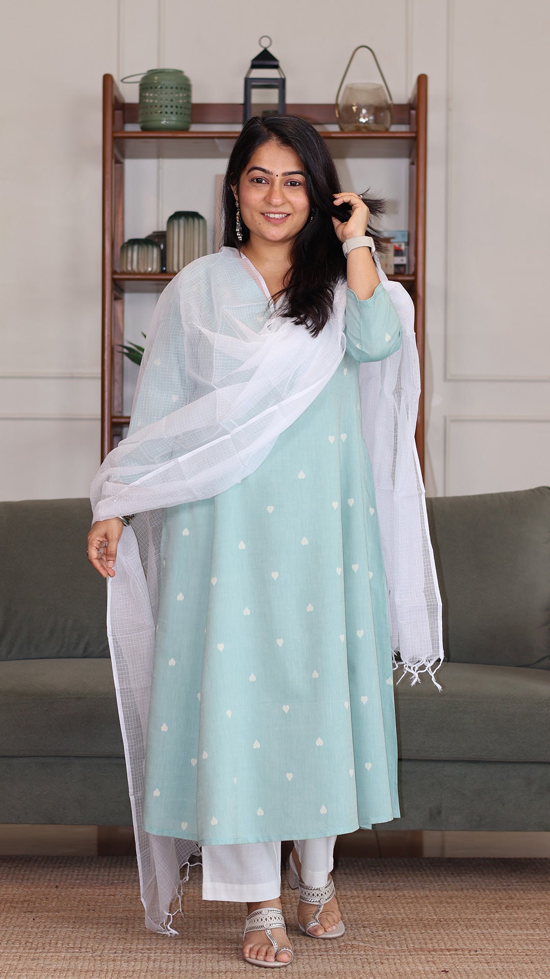 Hearts Motif Handwoven Cotton Kurta - Turquoise