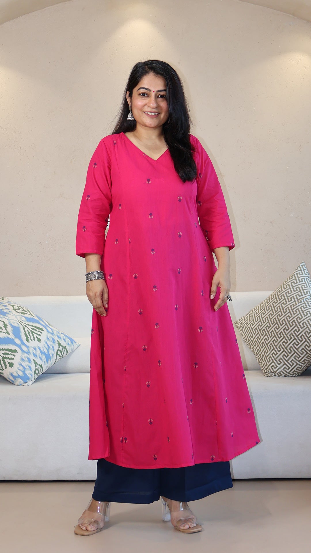 Eerisha Foral Motif Handwoven Cotton Kurta - Pink