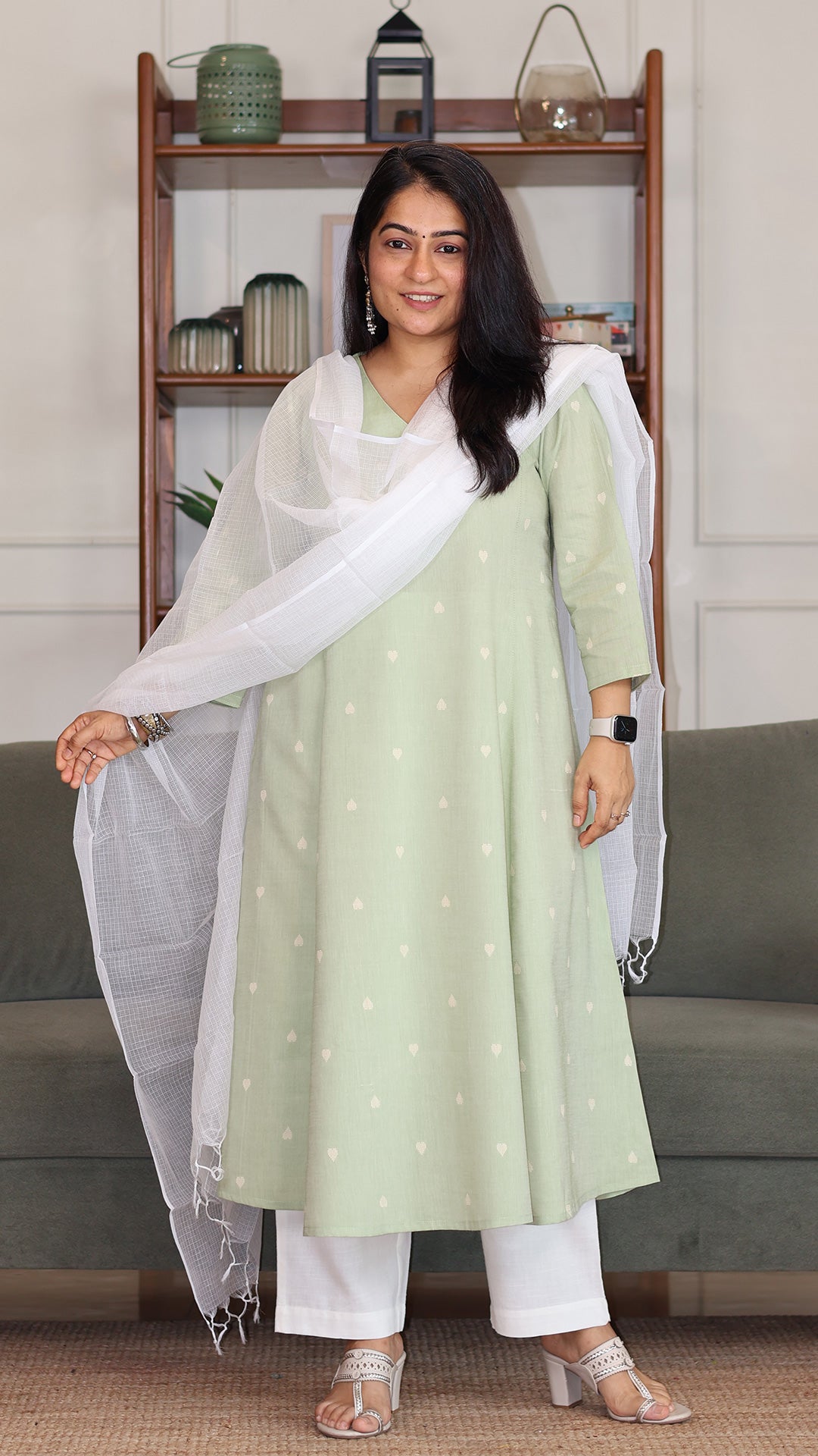 Hearts Motif Handwoven Cotton Kurta - Cardamom Green