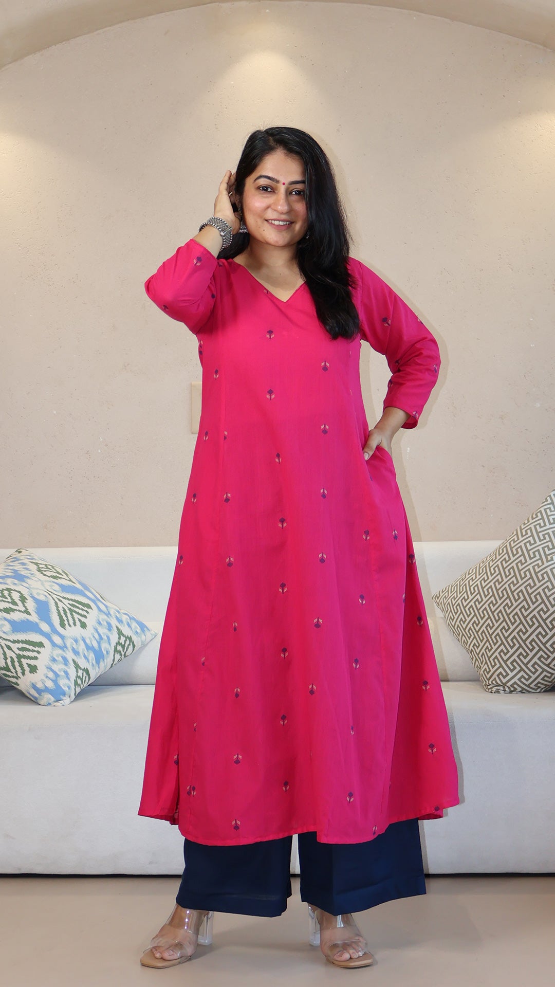 Eerisha Foral Motif Handwoven Cotton Kurta - Pink