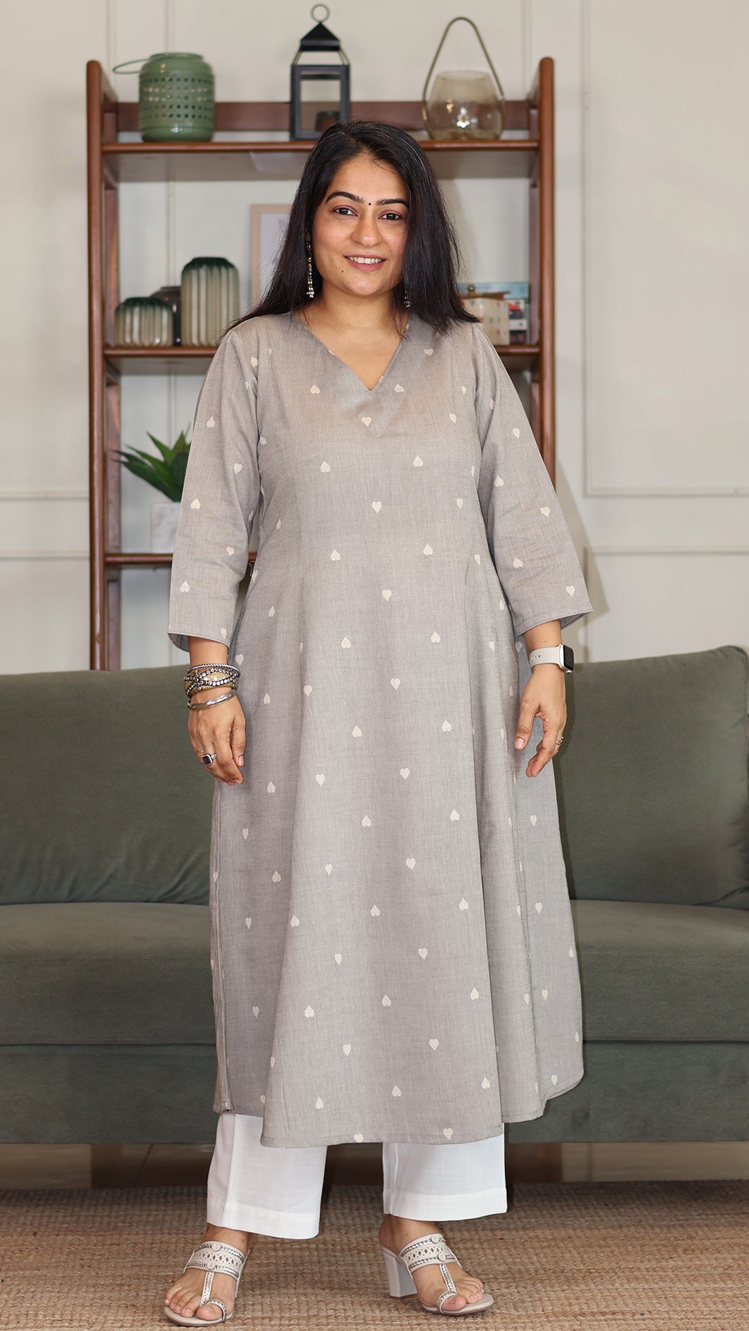 Hearts Motif Handwoven Cotton Kurta - Grey