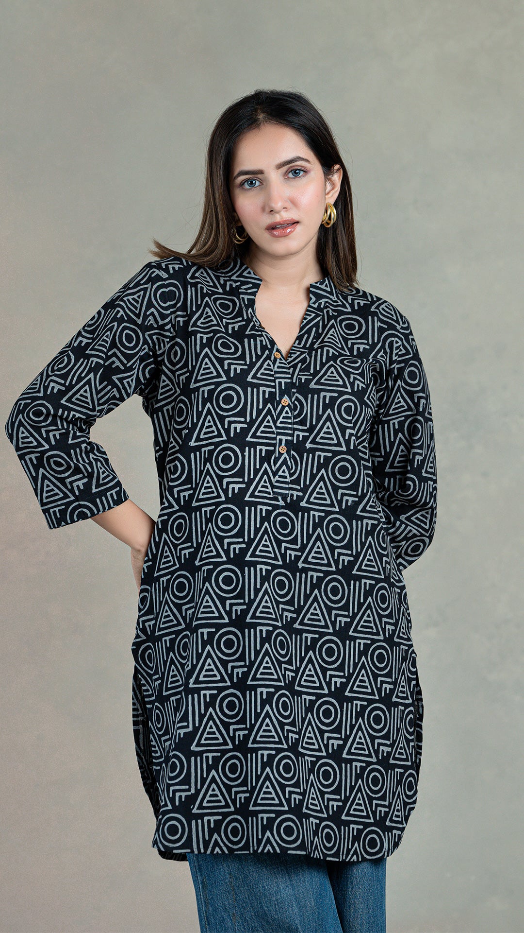 Triangles & Circles Hand Block Print Cotton Short Top - Black