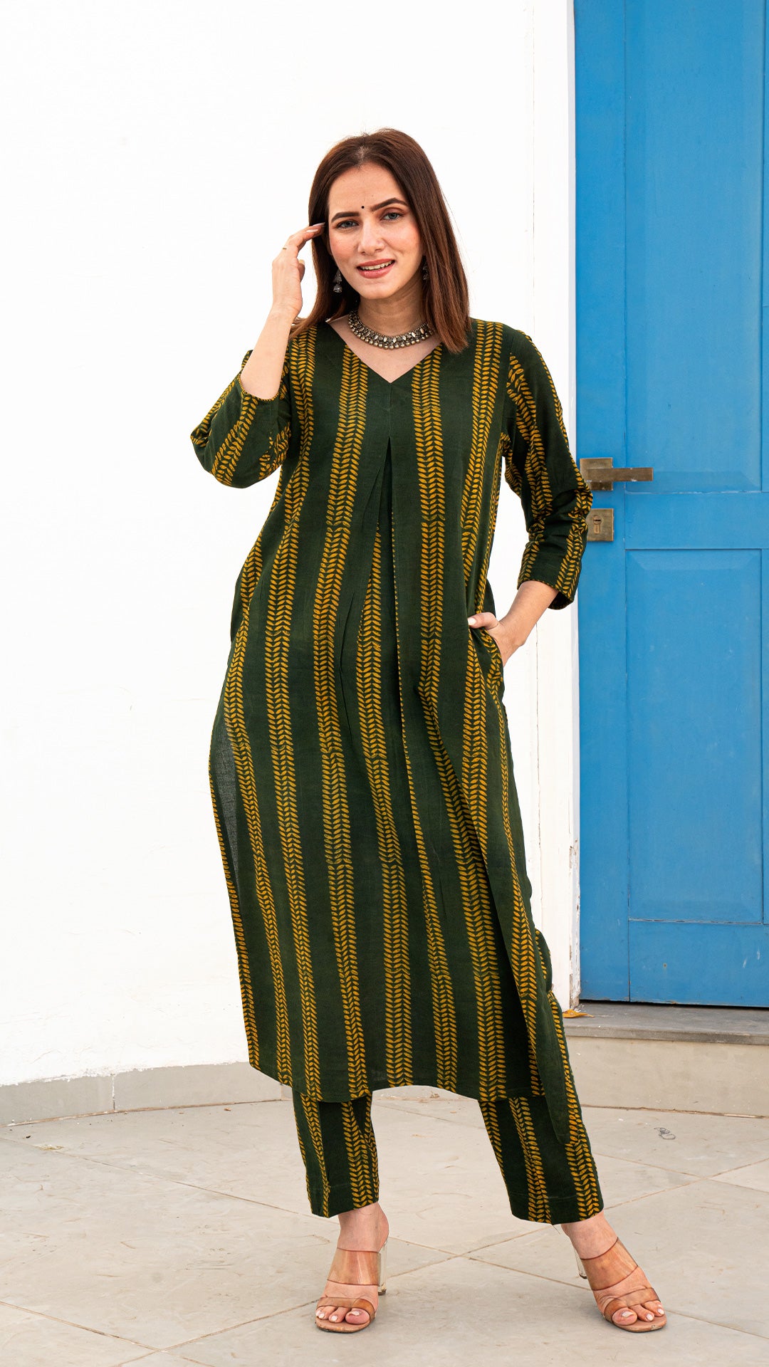 Vedica Green Dabu Kurta In Cotton