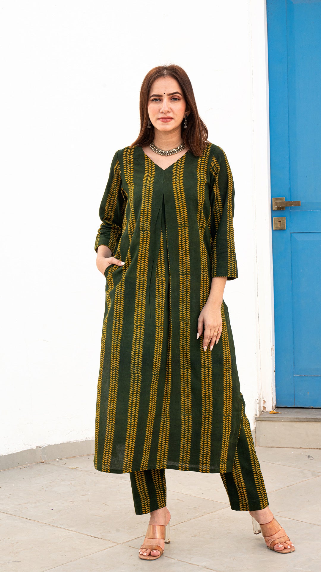 Vedica Green Dabu Kurta In Cotton