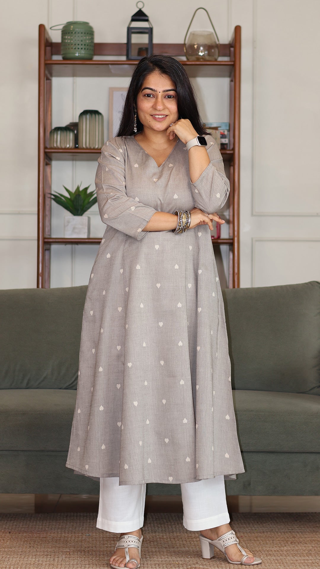 Hearts Motif Handwoven Cotton Kurta - Grey