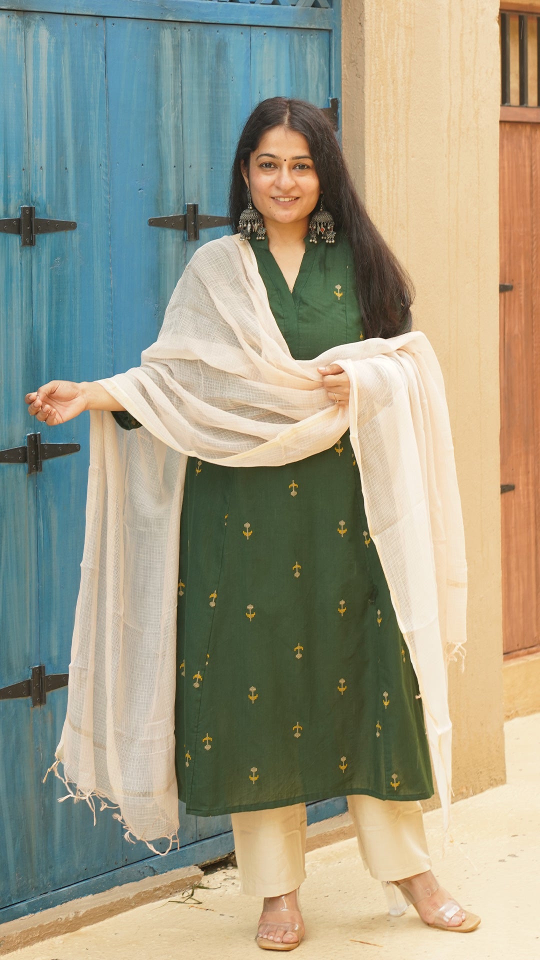 Geet Flower Motif Hand Woven Kali Cotton Kurta - Green