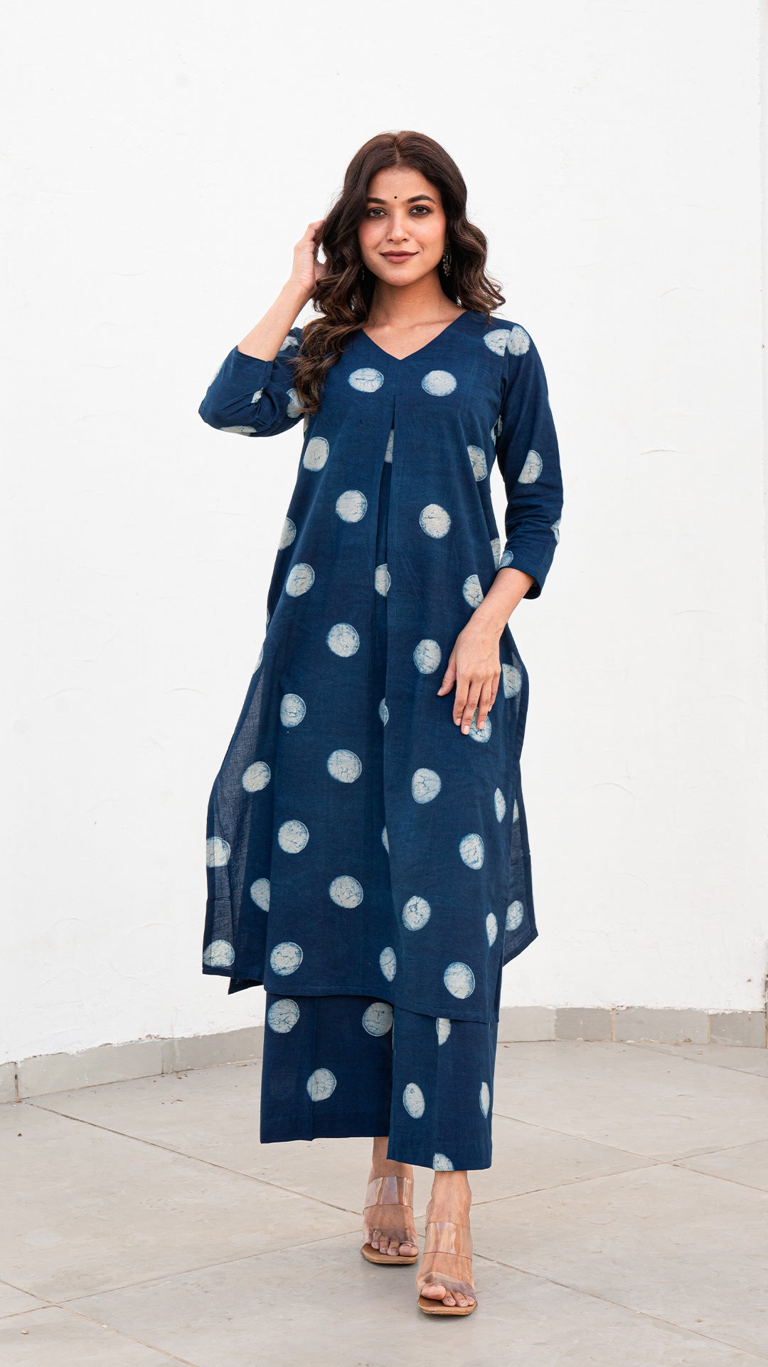 Era Dabu Polka Dots Kurta In Indigo