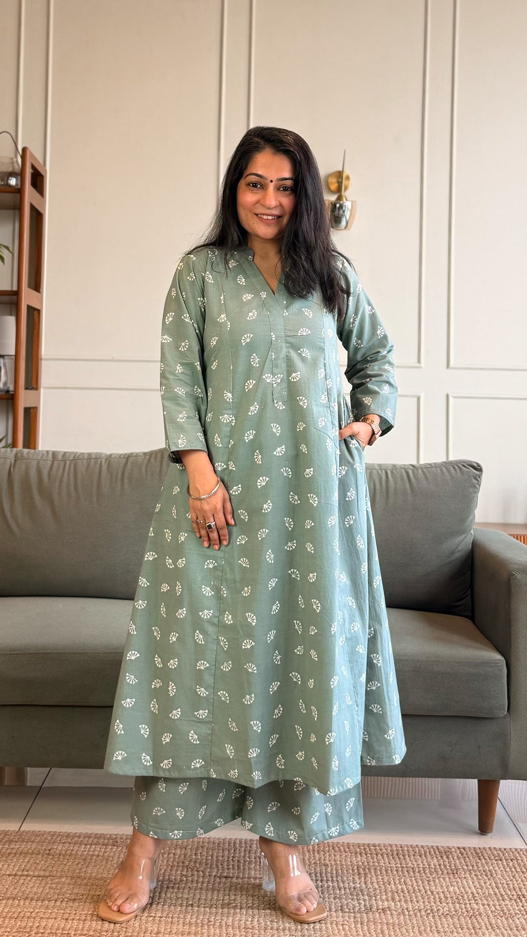 Gauhar Kali Kurta In Cotton - Sage green