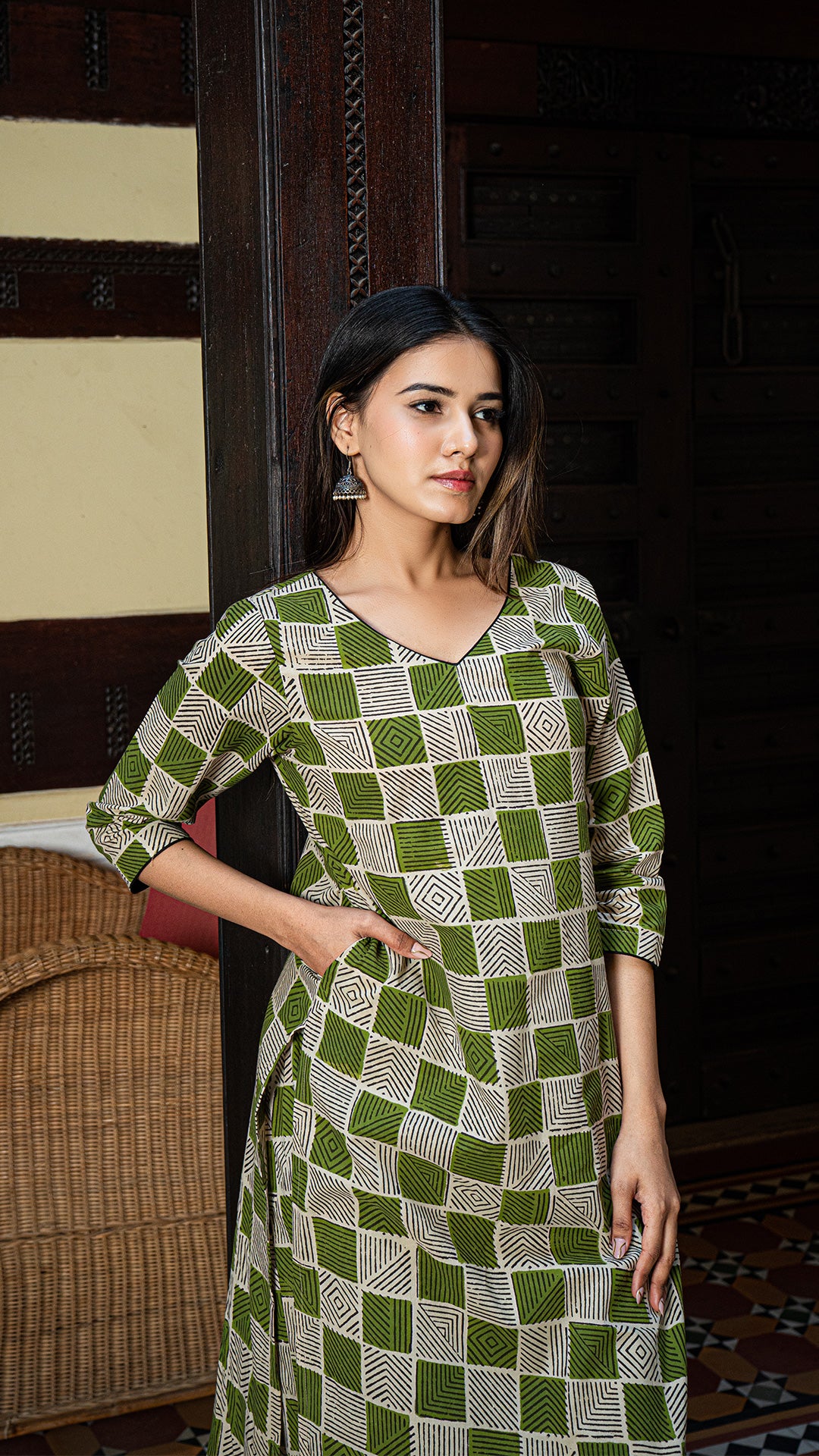 Ananya Geometric Print Hand Block Kurta - Green/Black