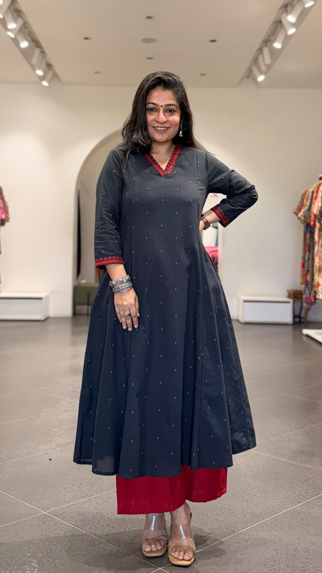 Sonakshi Hand Woven Kali Kurta In Cotton - Black