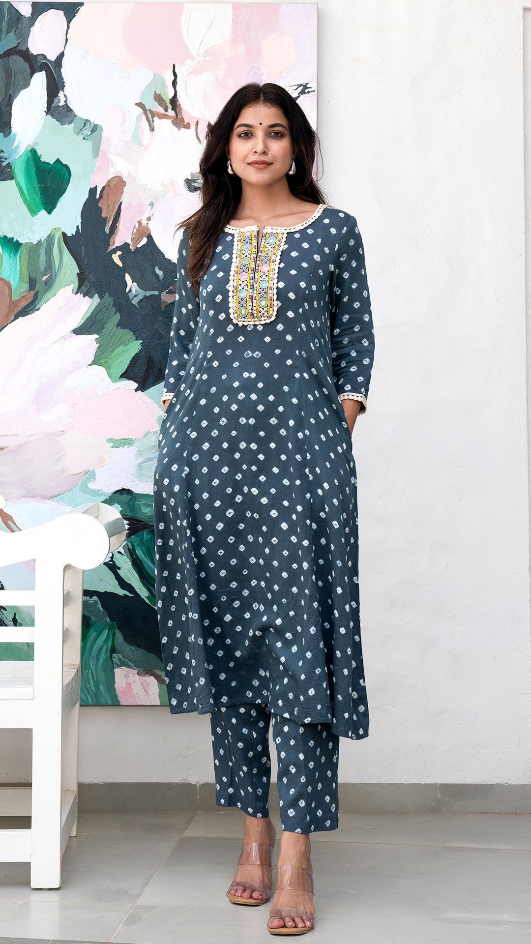 Grey Bandhani Cotton Kurta With Embroidered Patch