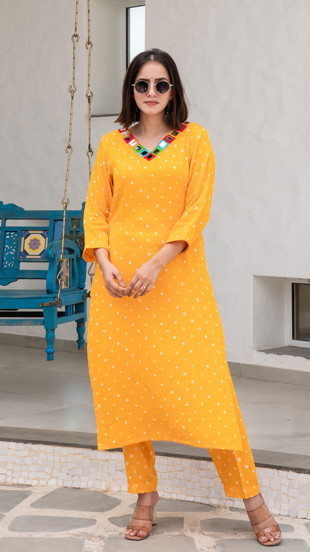 Yellow Bandhani Cotton Kurta With Embroidered Patch