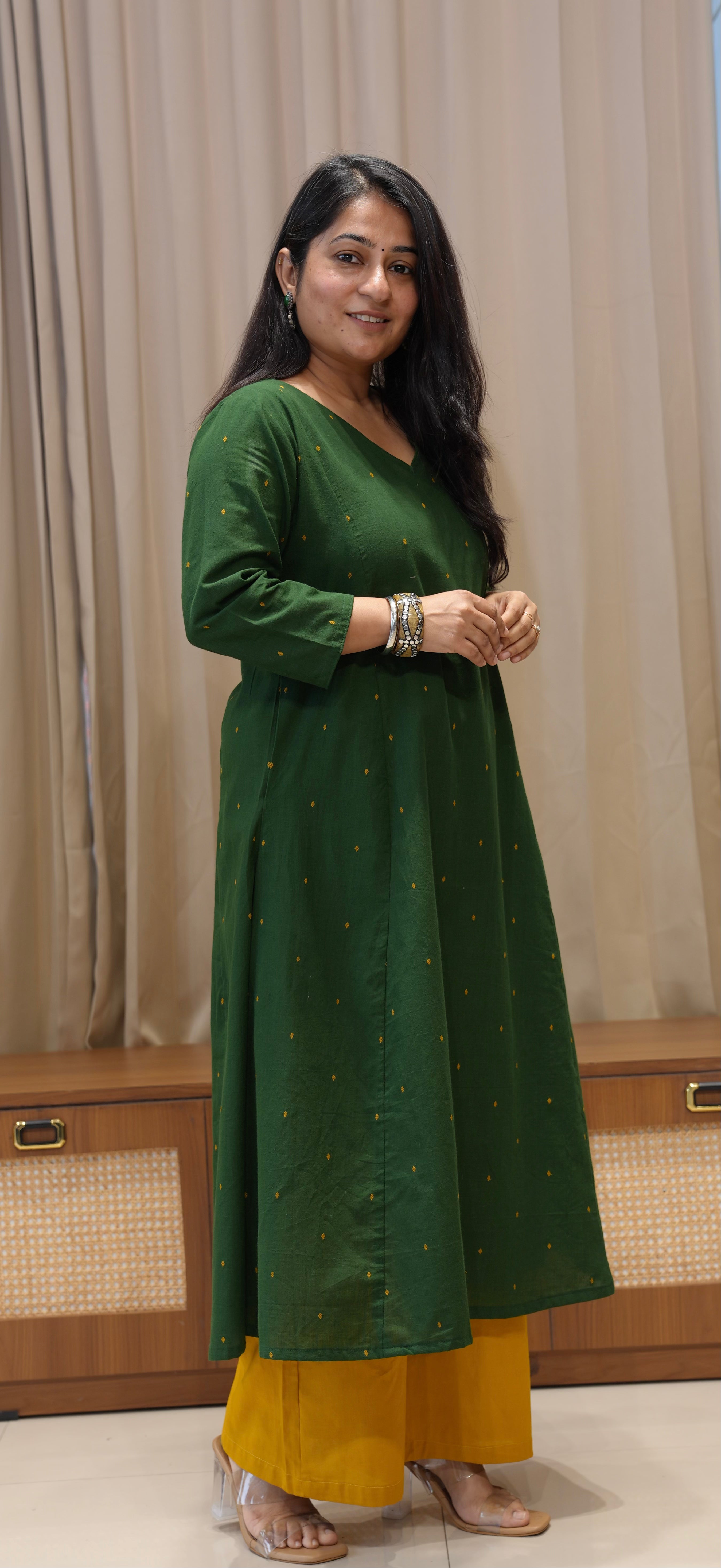 Tulika Handwoven Cotton Kurta - Dark Green