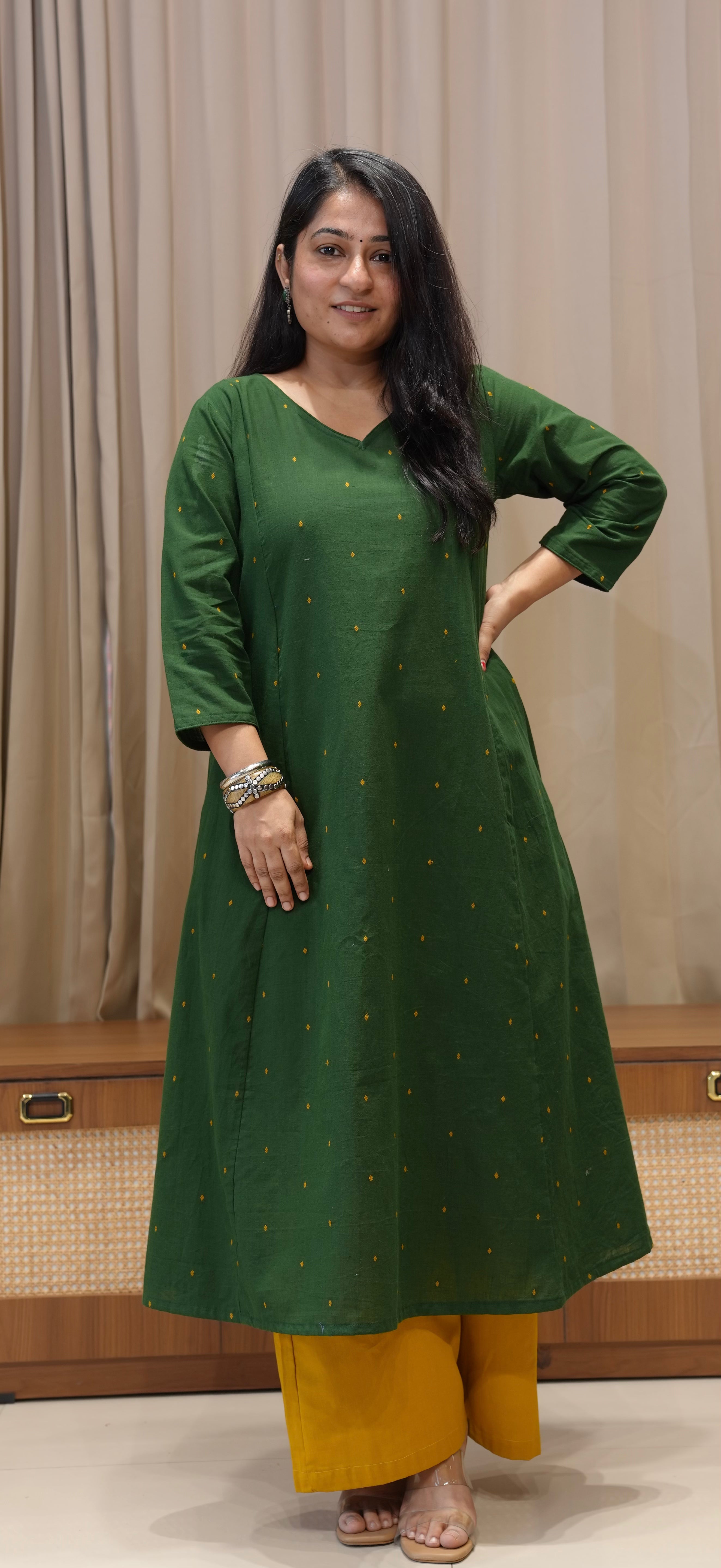 Tulika Handwoven Cotton Kurta - Dark Green