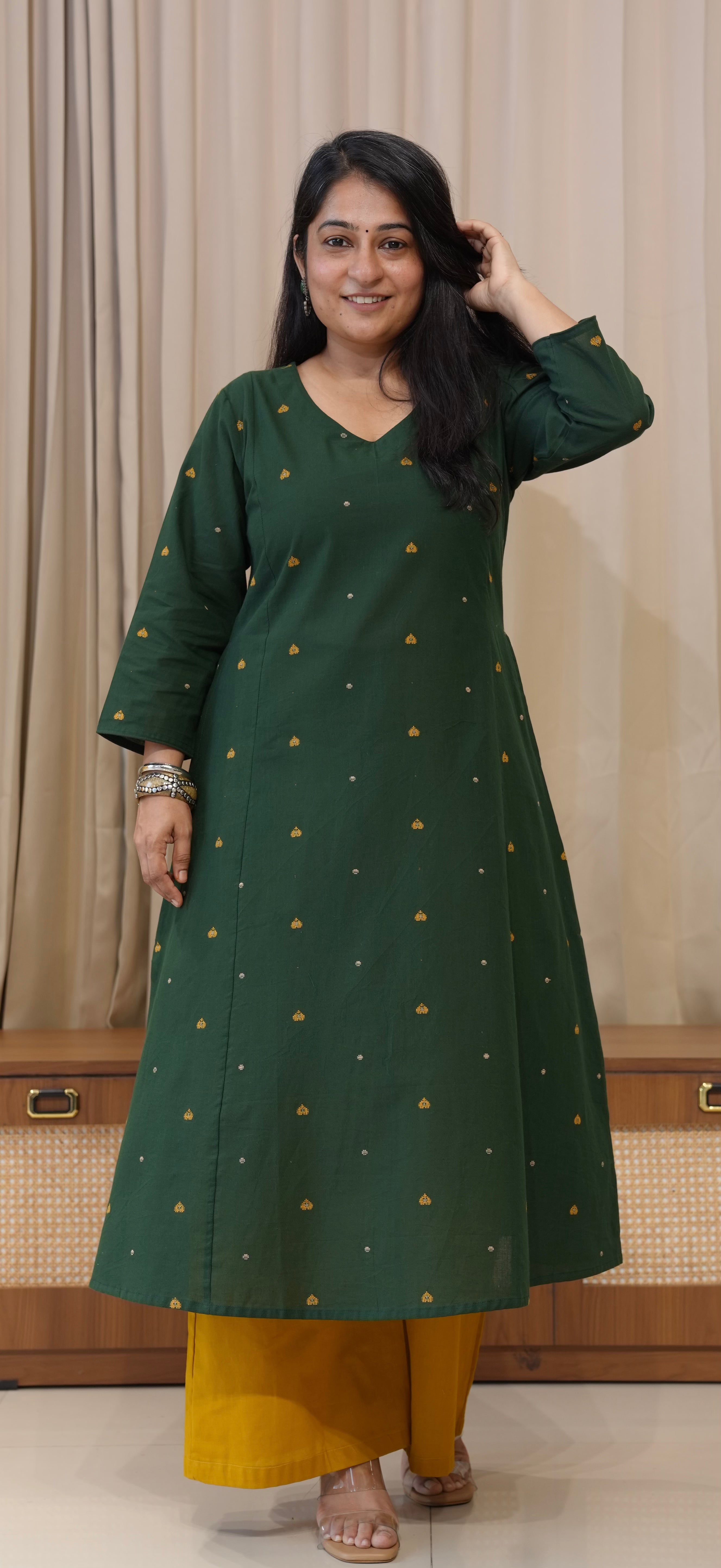 Hearts Handwoven Cotton Kurta - Dark Green