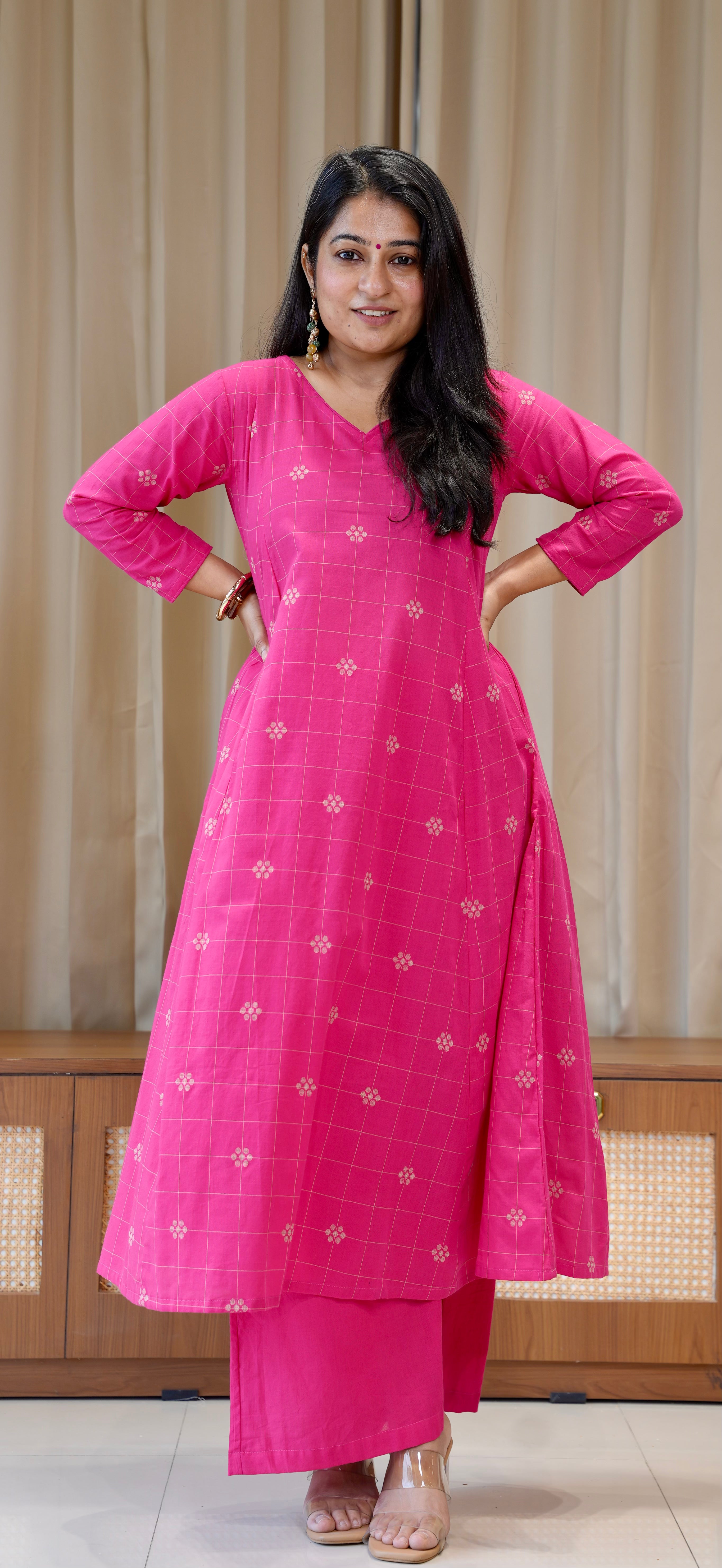 Aadhya Handwoven Cotton Kurta - Rani Pink