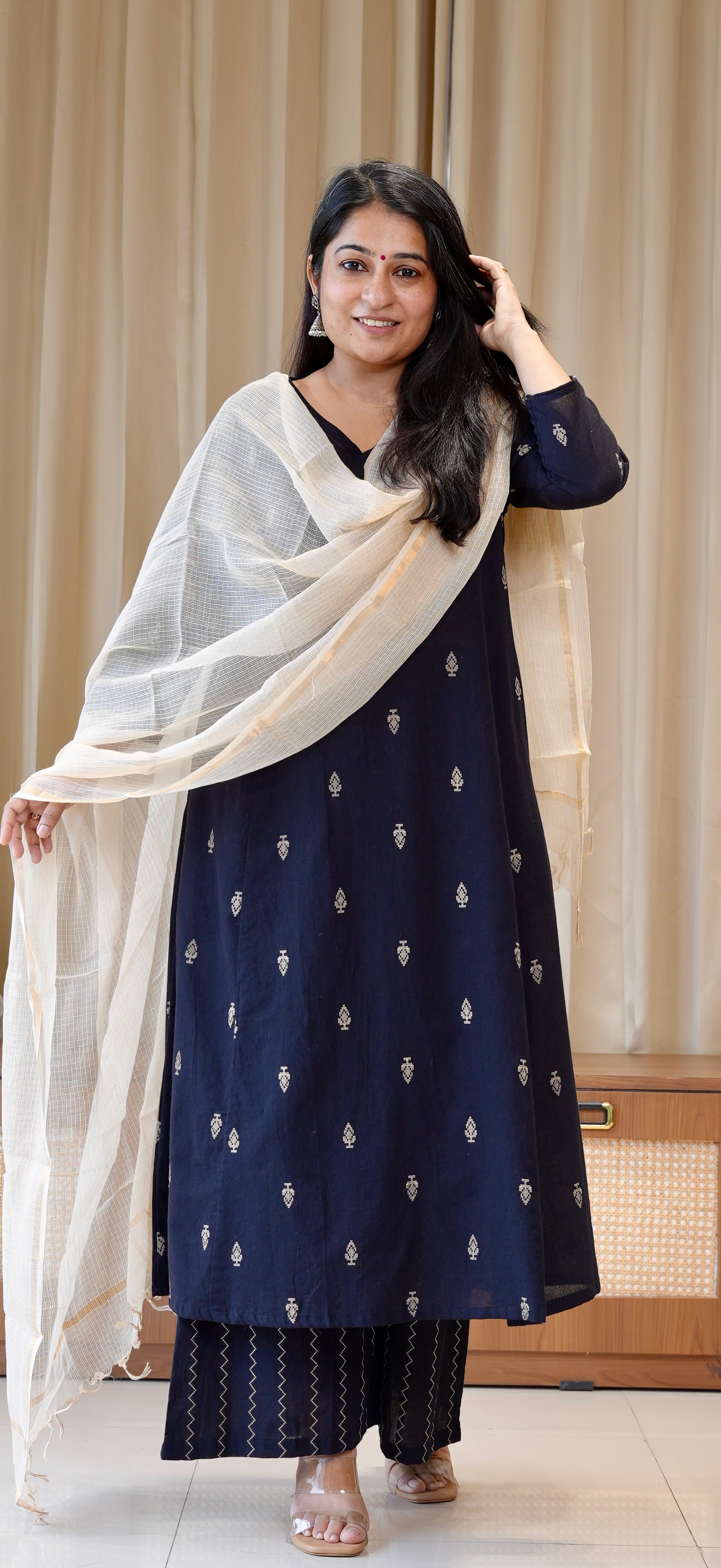 Amee Handwoven Cotton Kurta Set - Black