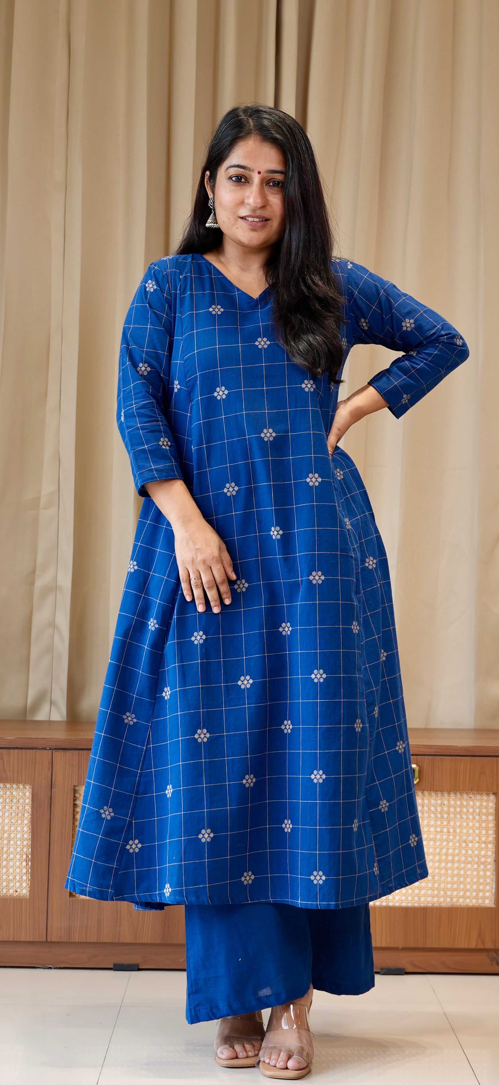 Prisha Handwoven Cotton Kurta Set - Blue