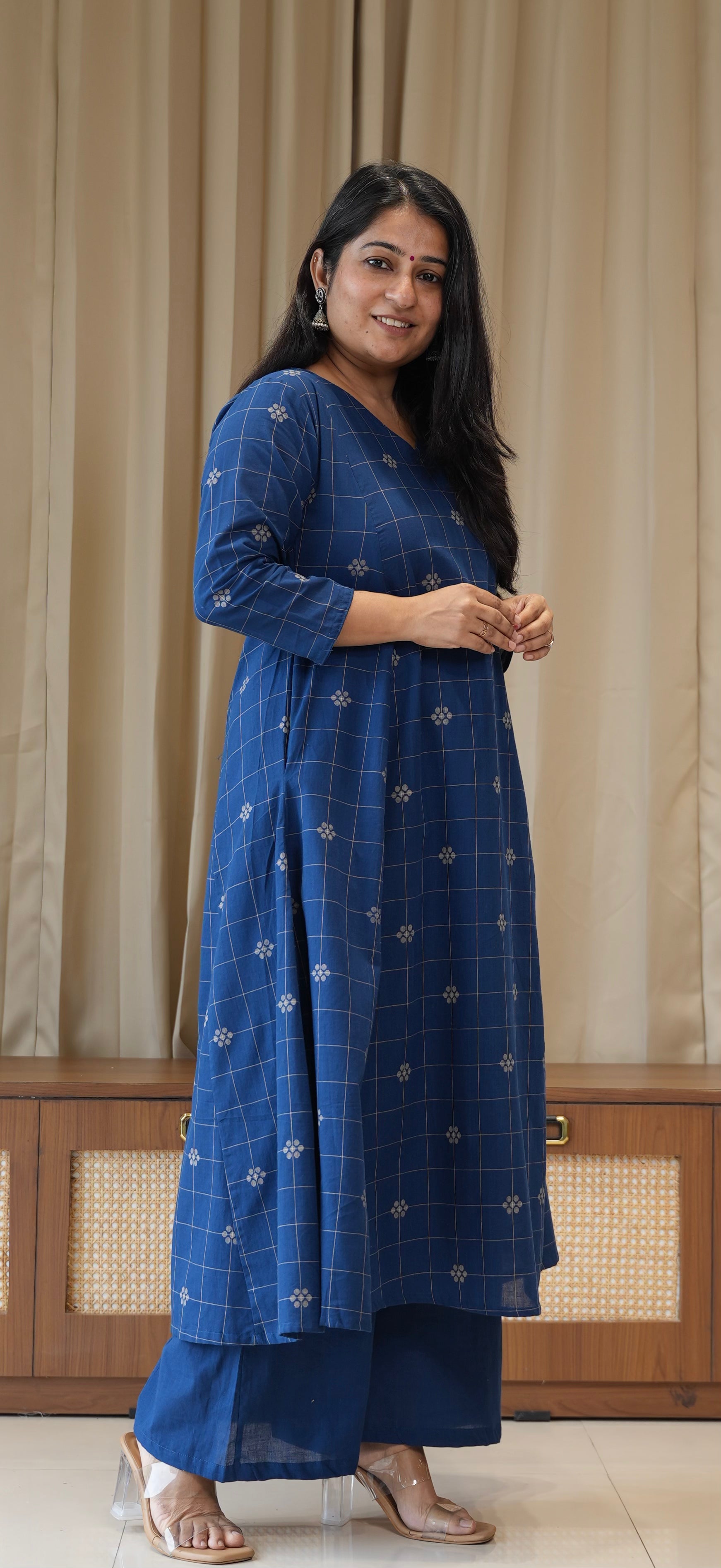 Prisha Handwoven Cotton Kurta Set - Blue