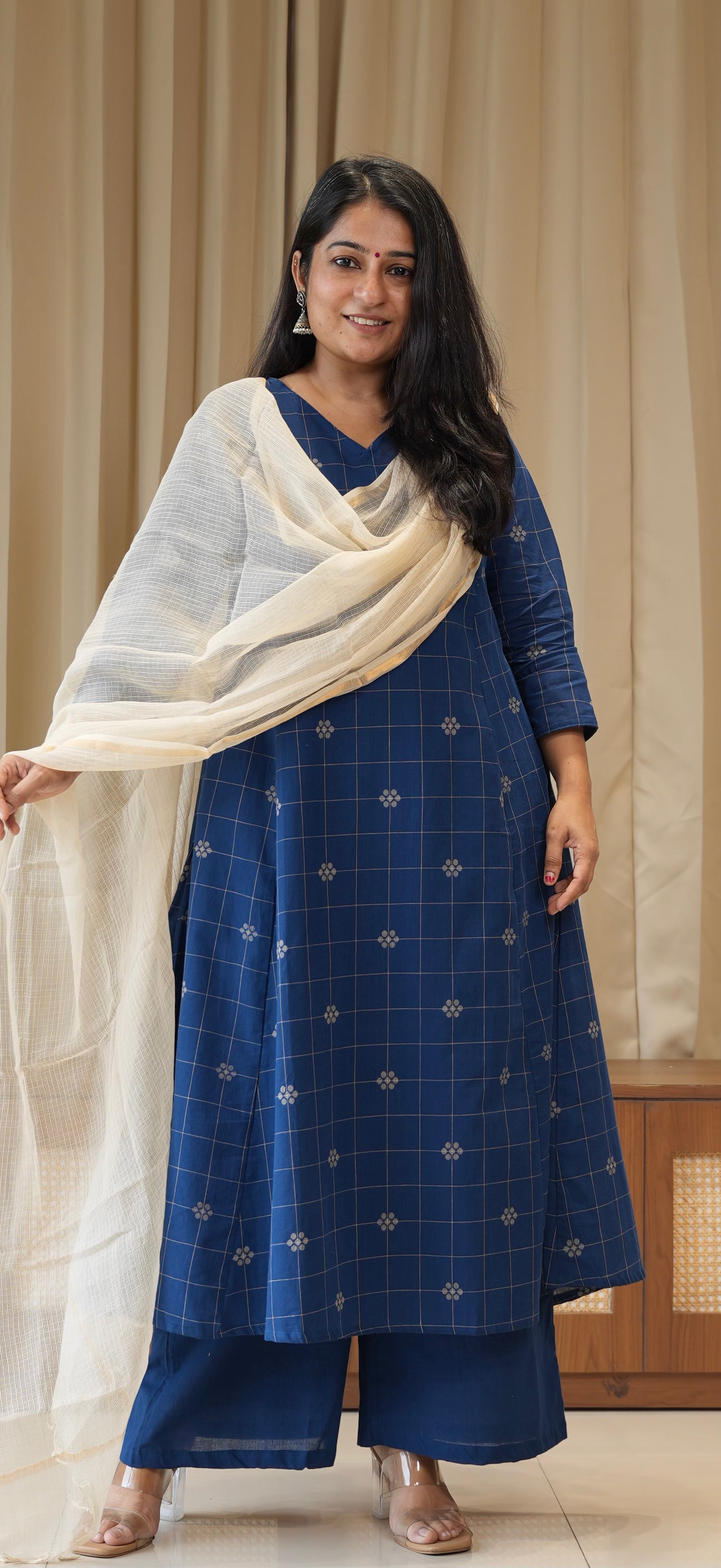 Prisha Handwoven Cotton Kurta Set - Blue